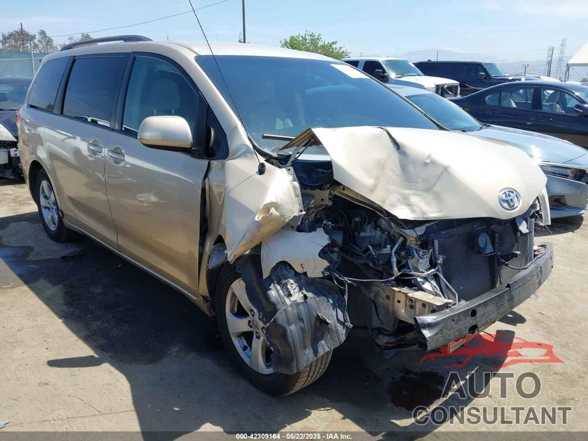 TOYOTA SIENNA 2013 - 5TDKK3DC5DS317042
