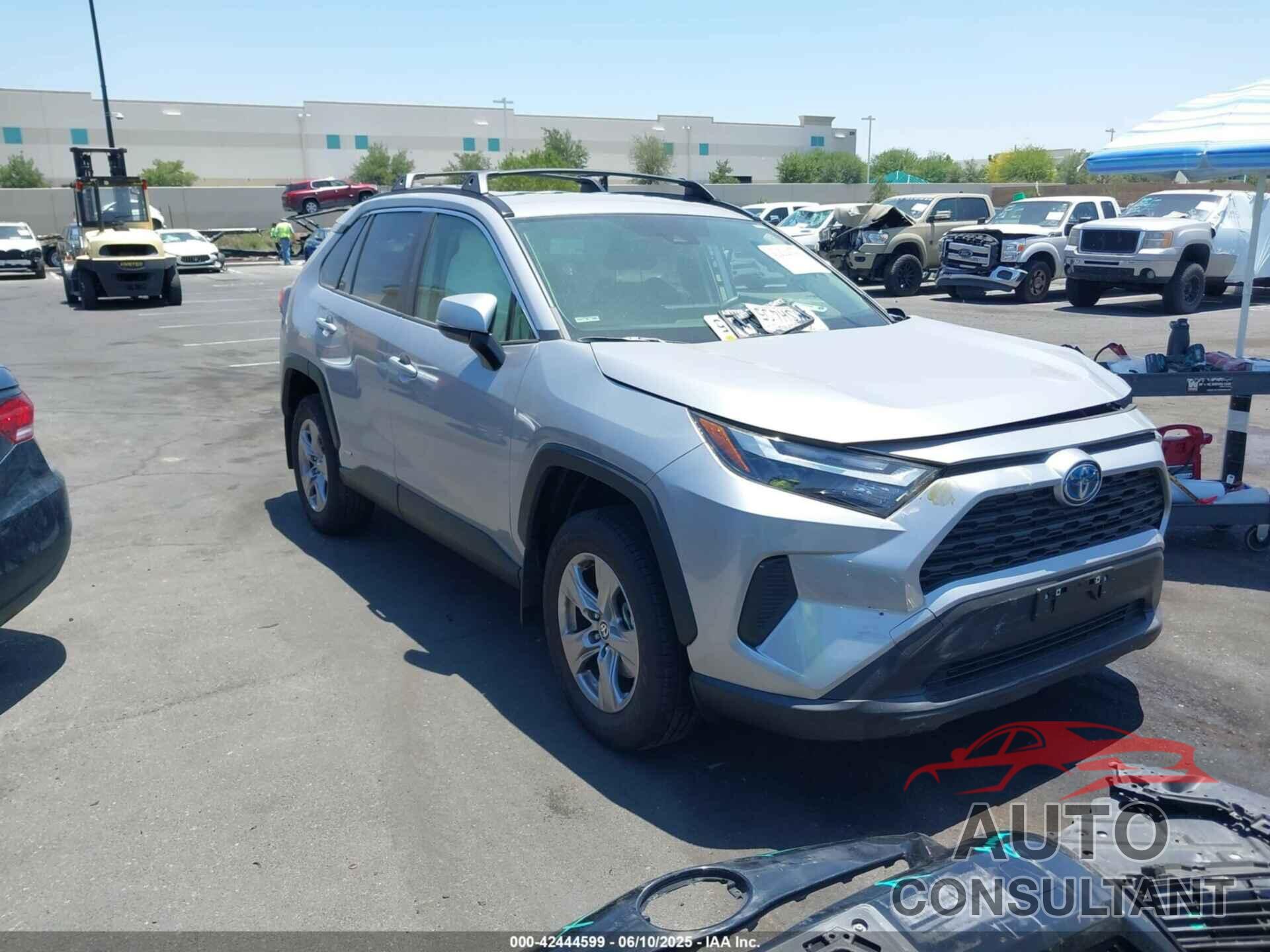 TOYOTA RAV4 HYBRID 2024 - JTMMWRFV8RD241382