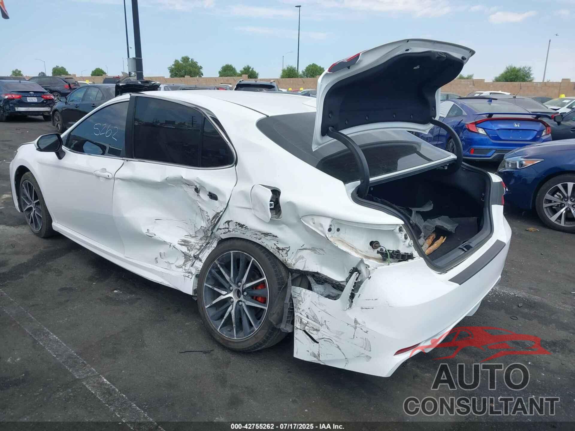 TOYOTA CAMRY 2022 - 4T1G31AK6NU580426