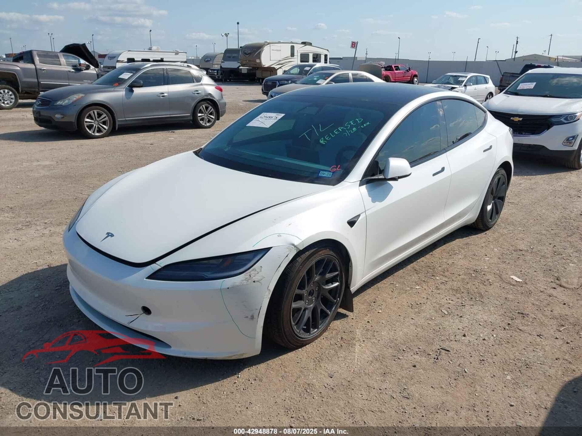 TESLA MODEL 3 2024 - 5YJ3E1EA6RF867228