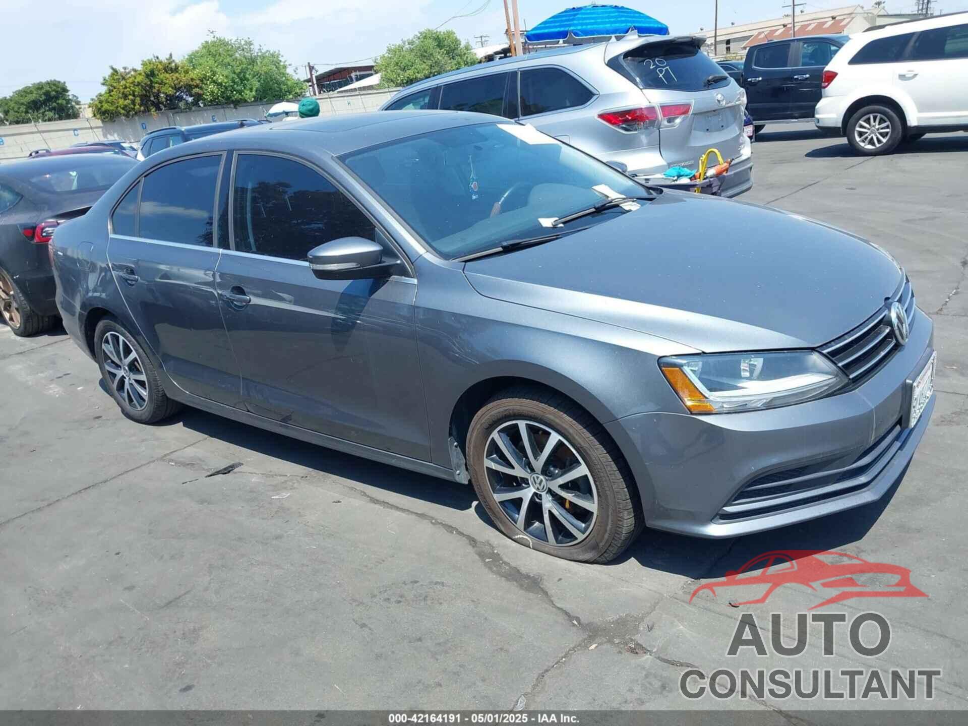 VOLKSWAGEN JETTA 2017 - 3VWDB7AJXHM309363