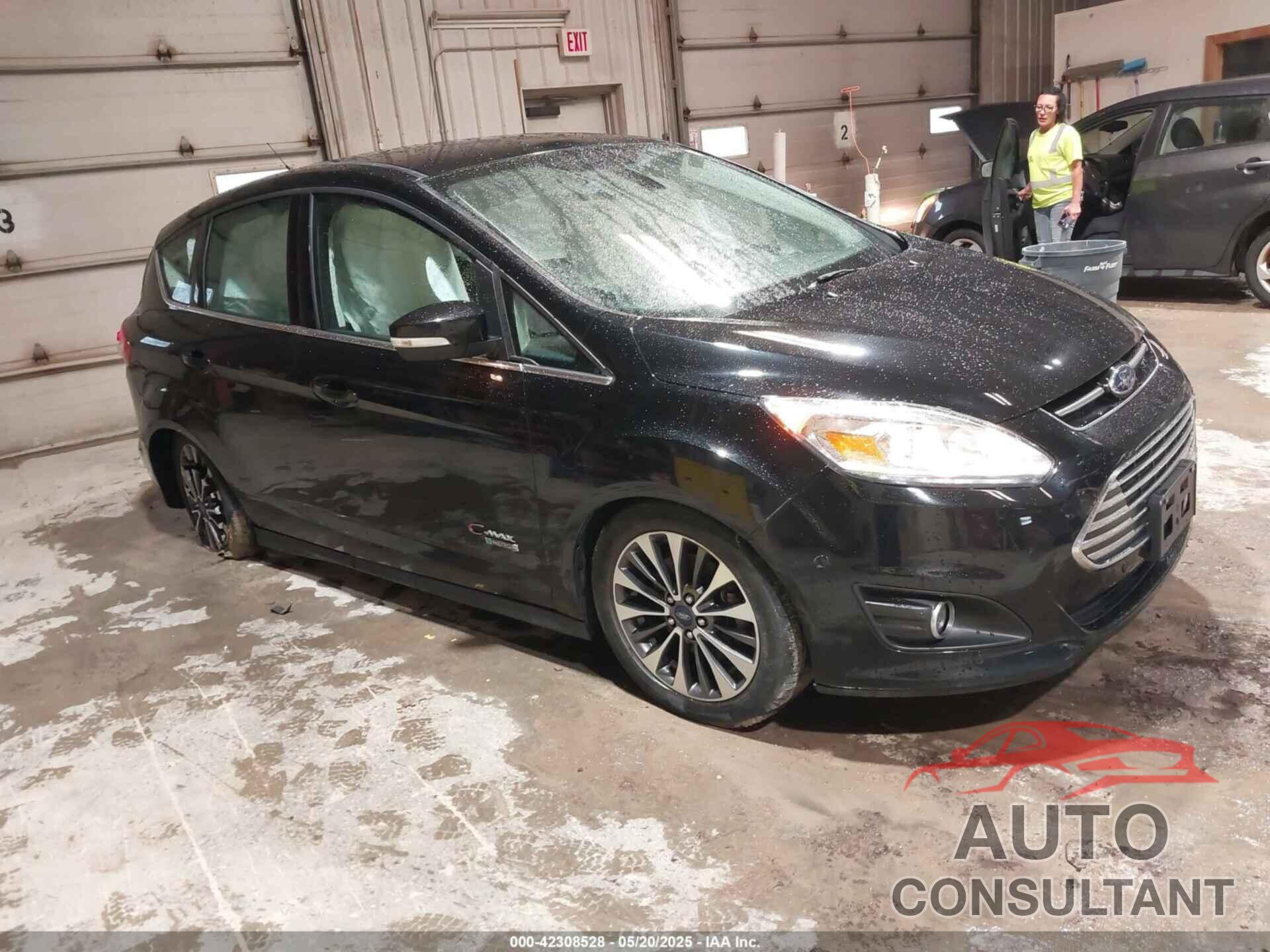 FORD C-MAX ENERGI 2017 - 1FADP5FU4HL101384