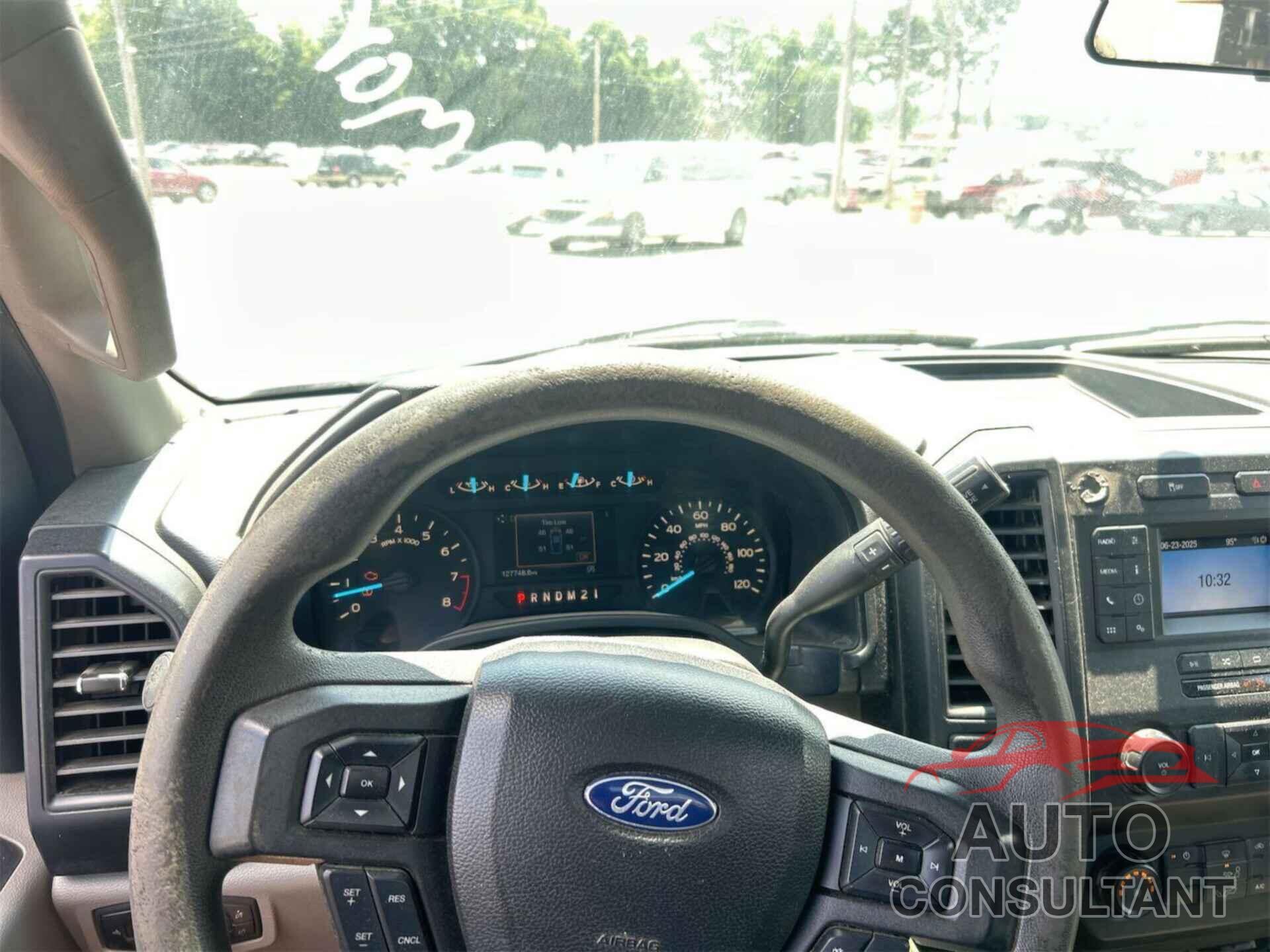 FORD F150 2019 - 1FTMF1EB3KKE10511