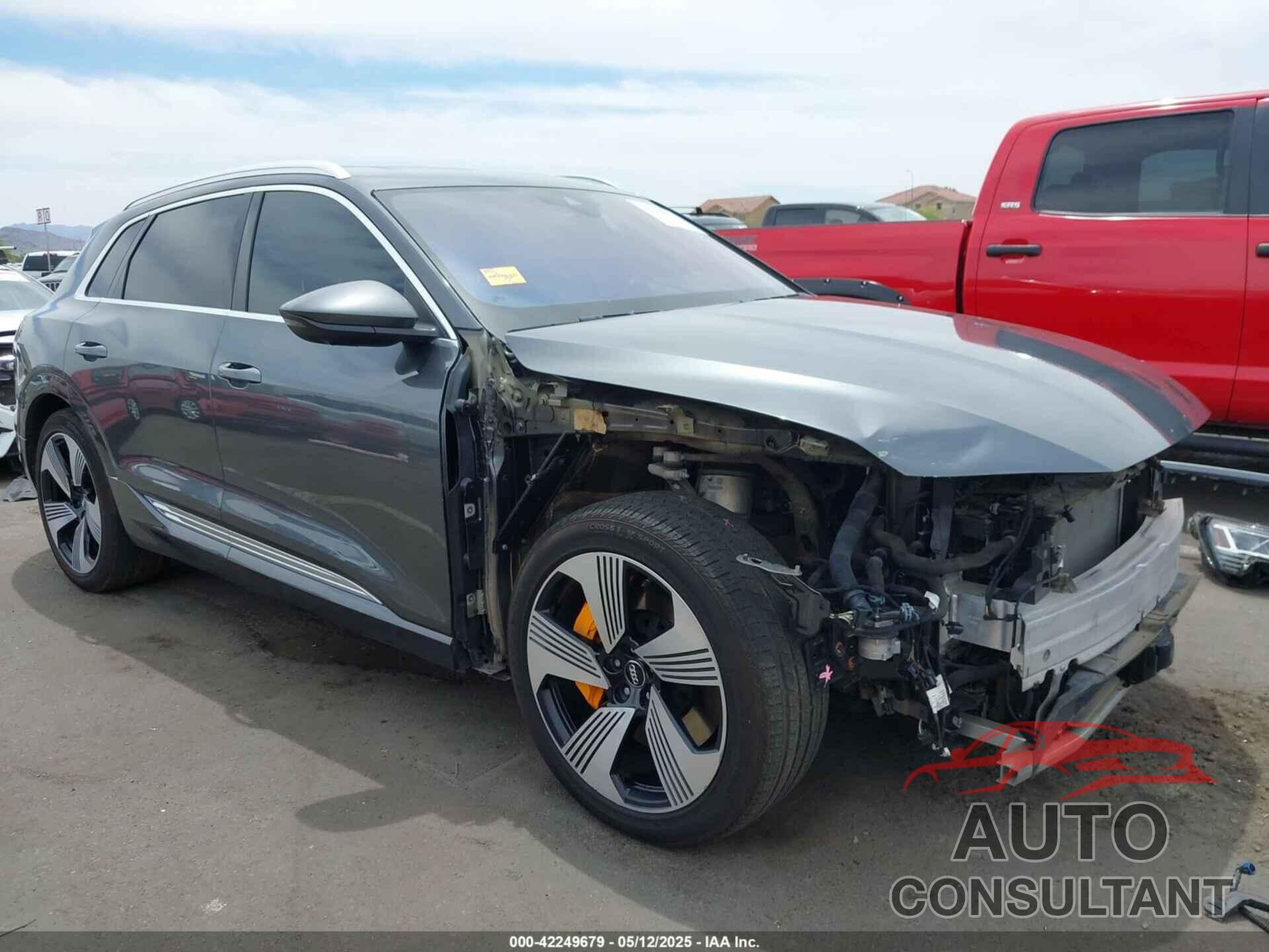 AUDI E-TRON 2019 - WA1VAAGE2KB008399