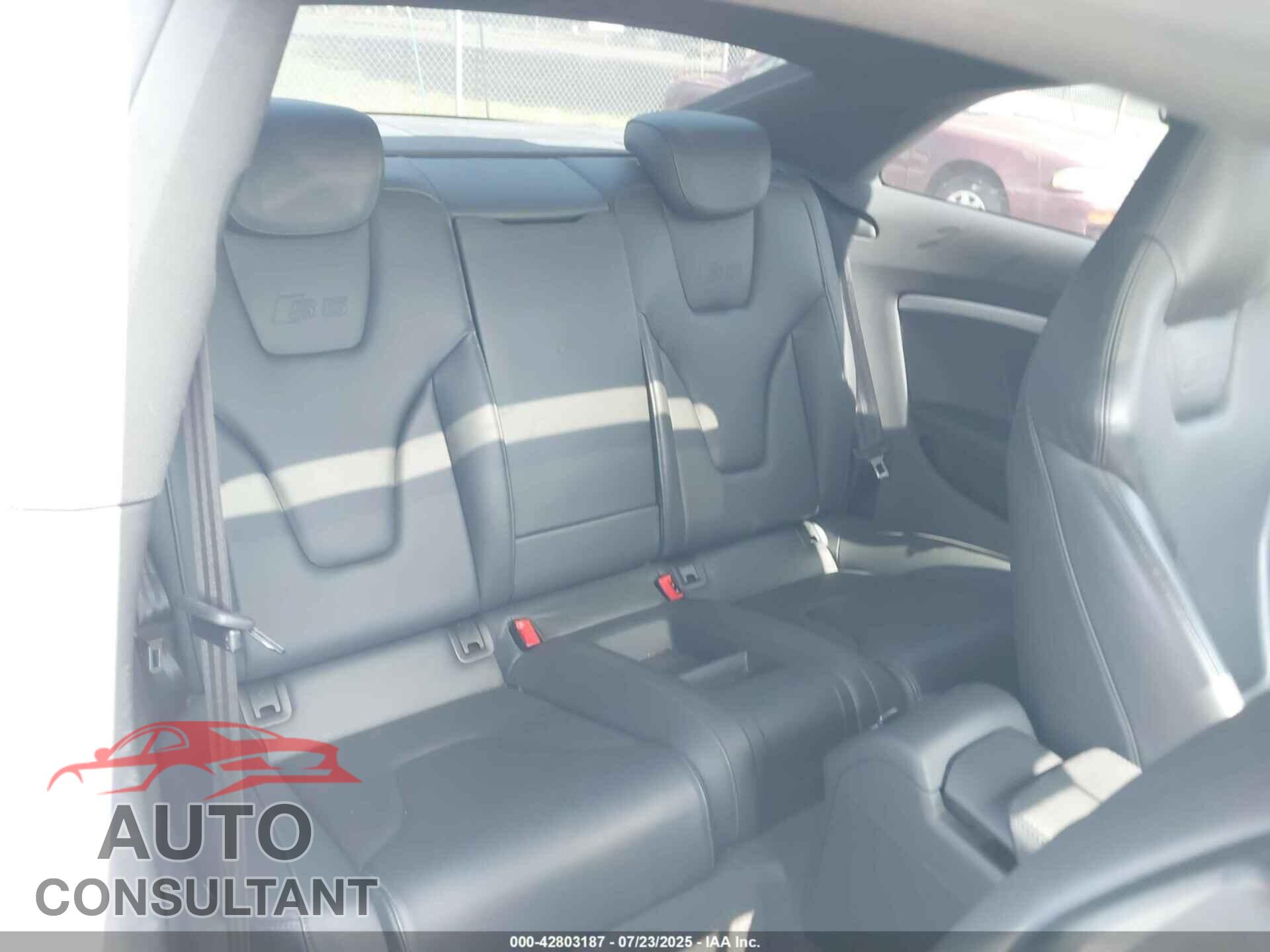 AUDI S5 2011 - WAUCVAFR2BA003356