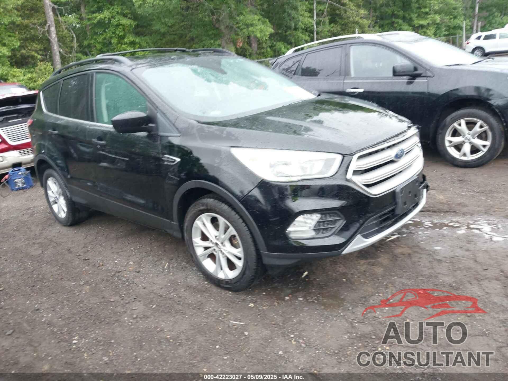 FORD ESCAPE 2018 - 1FMCU0GD5JUD54029