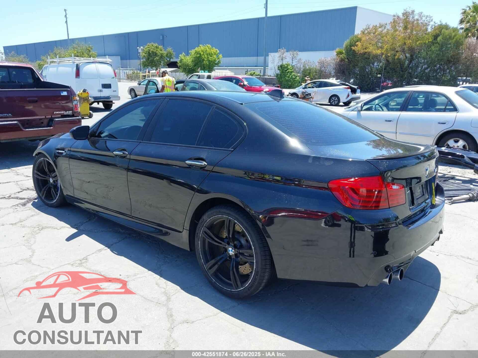BMW M5 2014 - WBSFV9C55ED097776