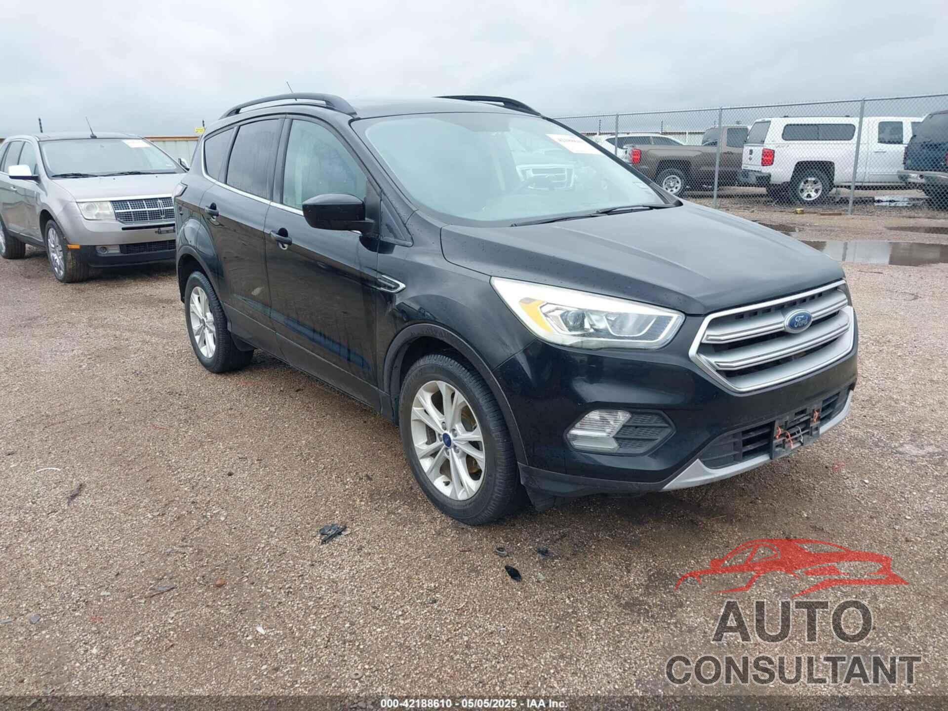 FORD ESCAPE 2017 - 1FMCU0GD3HUF06237