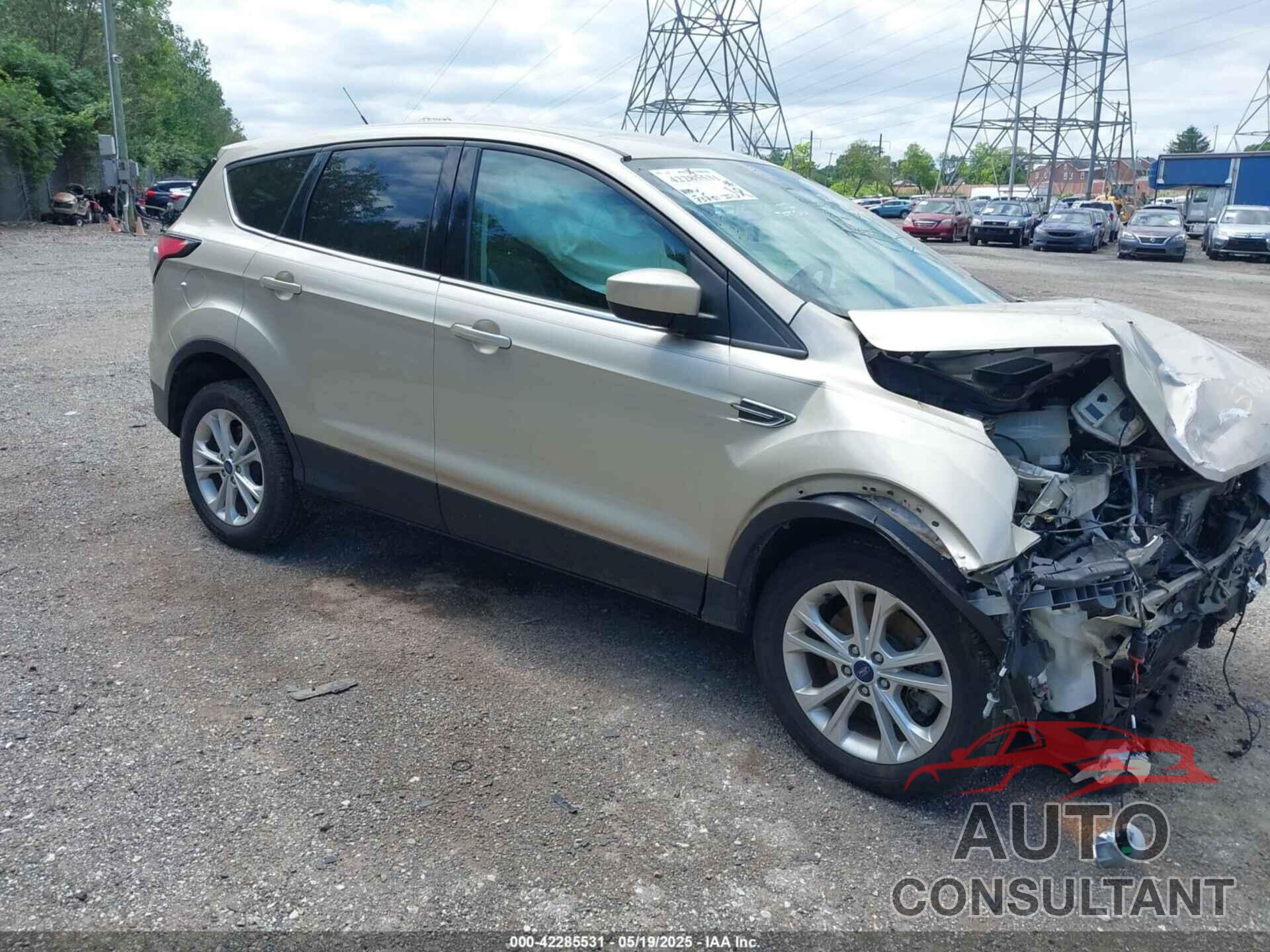 FORD ESCAPE 2017 - 1FMCU9GD7HUE63249