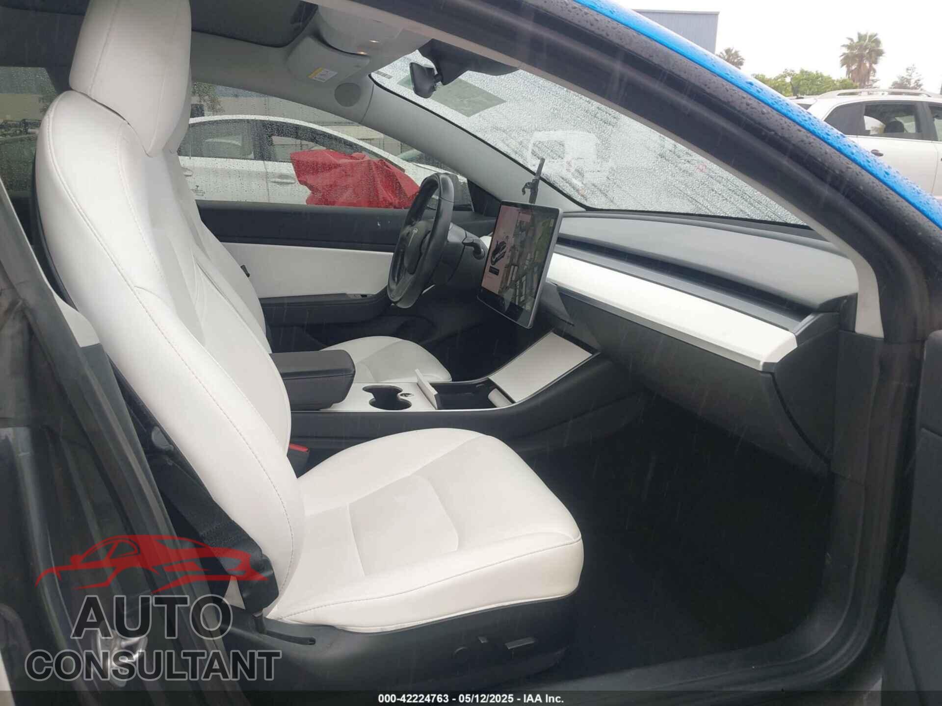 TESLA MODEL 3 2018 - 5YJ3E1EB2JF171124