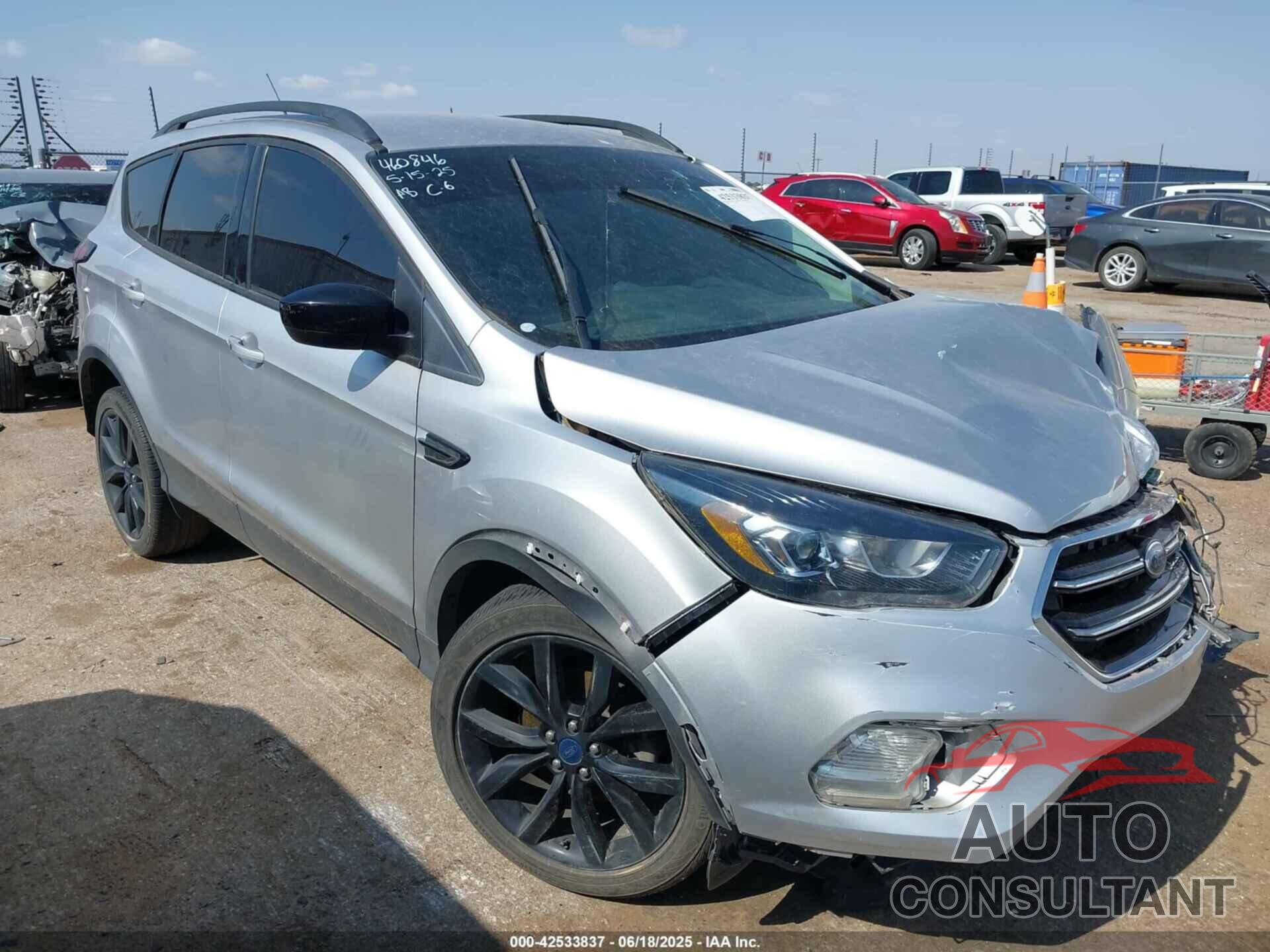 FORD ESCAPE 2019 - 1FMCU0GD3KUA55124
