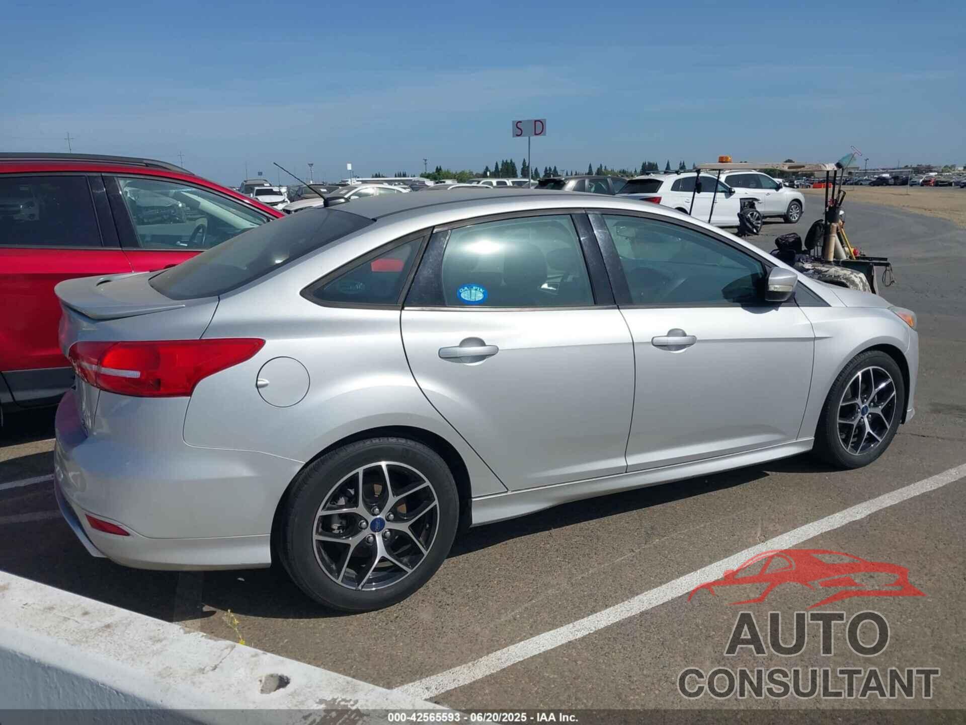 FORD FOCUS 2015 - 1FADP3FE7FL348733