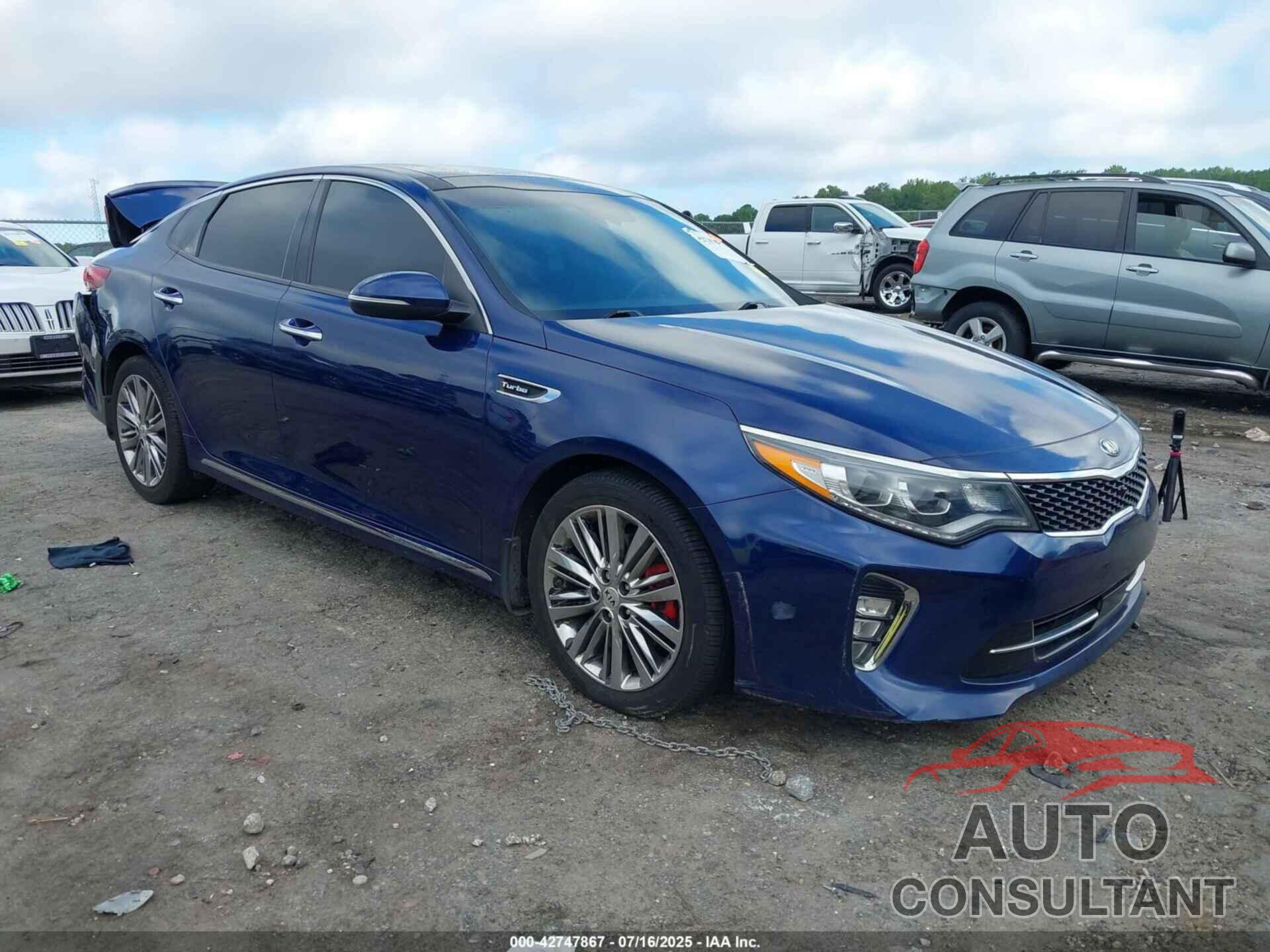 KIA OPTIMA 2018 - 5XXGV4L24JG217412