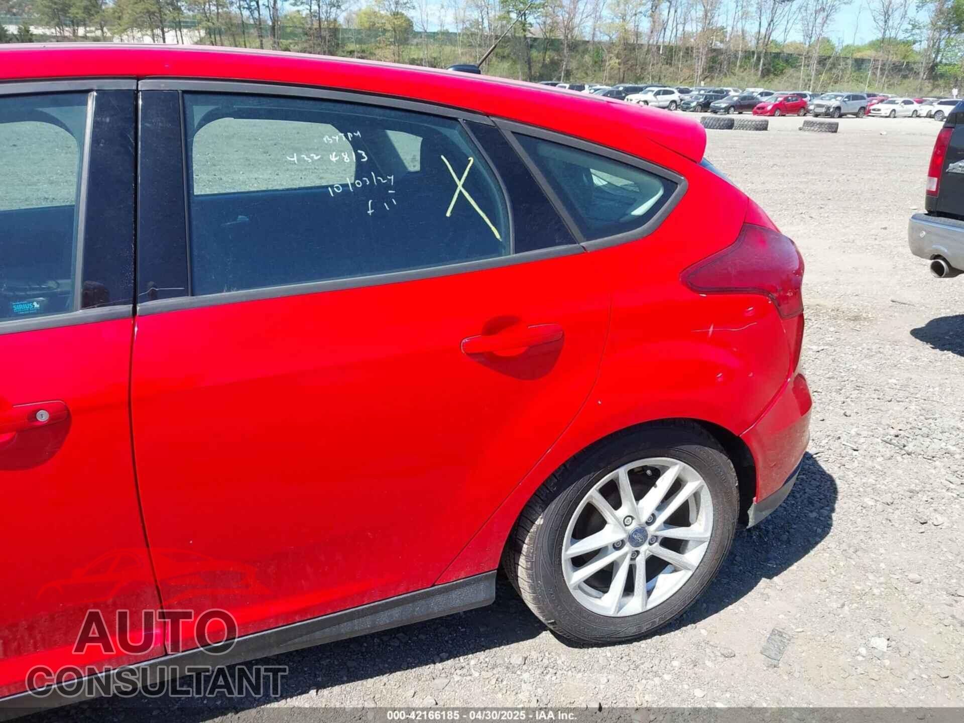 FORD FOCUS 2016 - 1FADP3K21GL294326