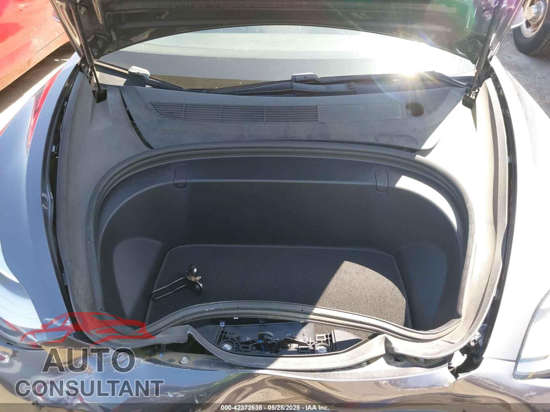 TESLA MODEL 3 2018 - 5YJ3E1EA3JF123798