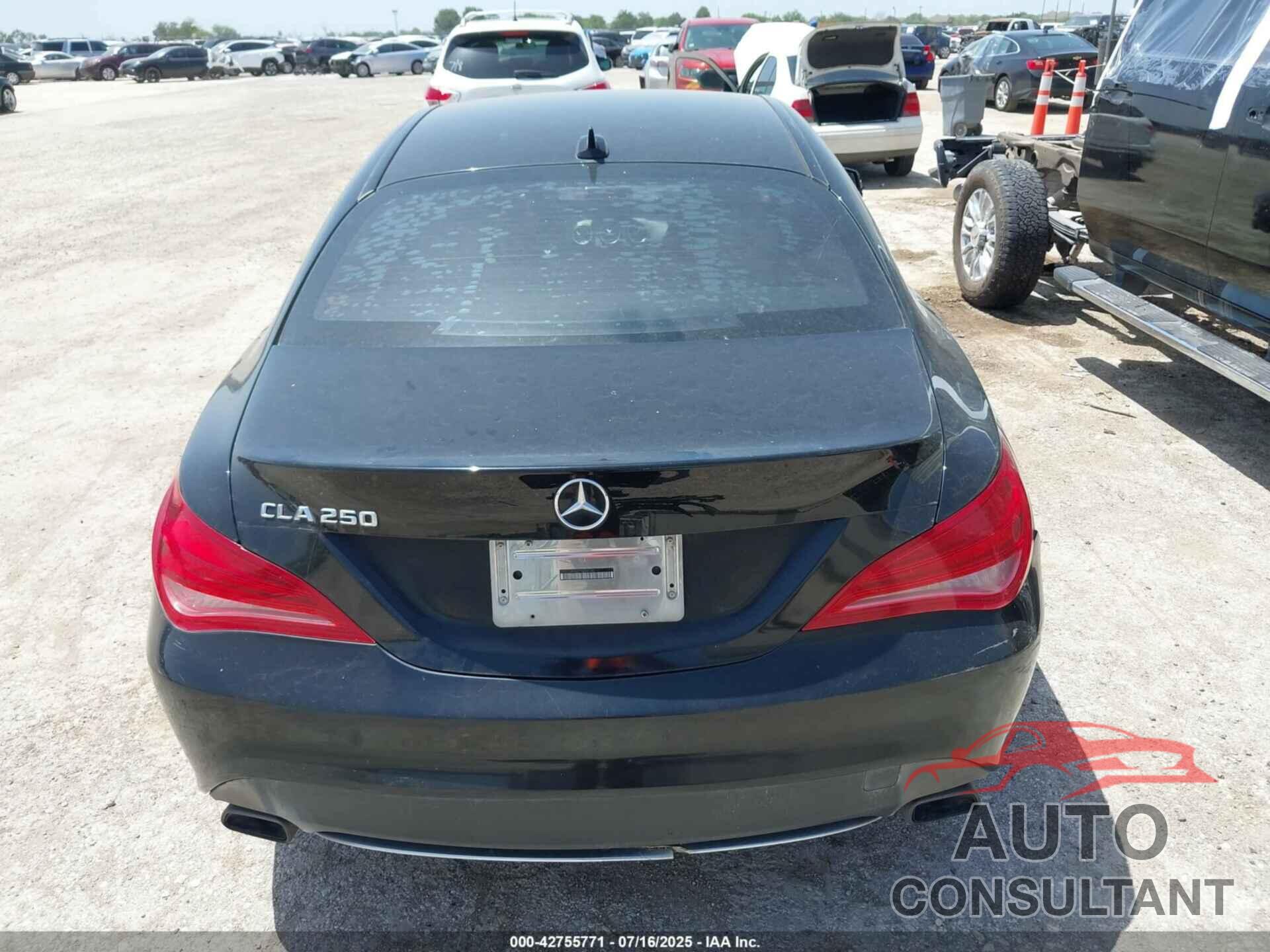 MERCEDES-BENZ CLA 250 2014 - WDDSJ4EB2EN036280