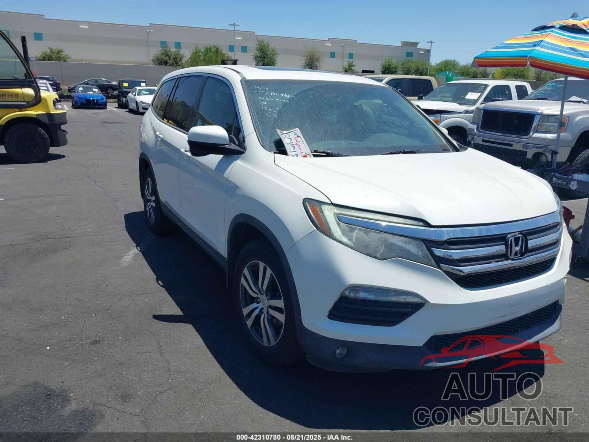 HONDA PILOT 2017 - 5FNYF5H80HB040102