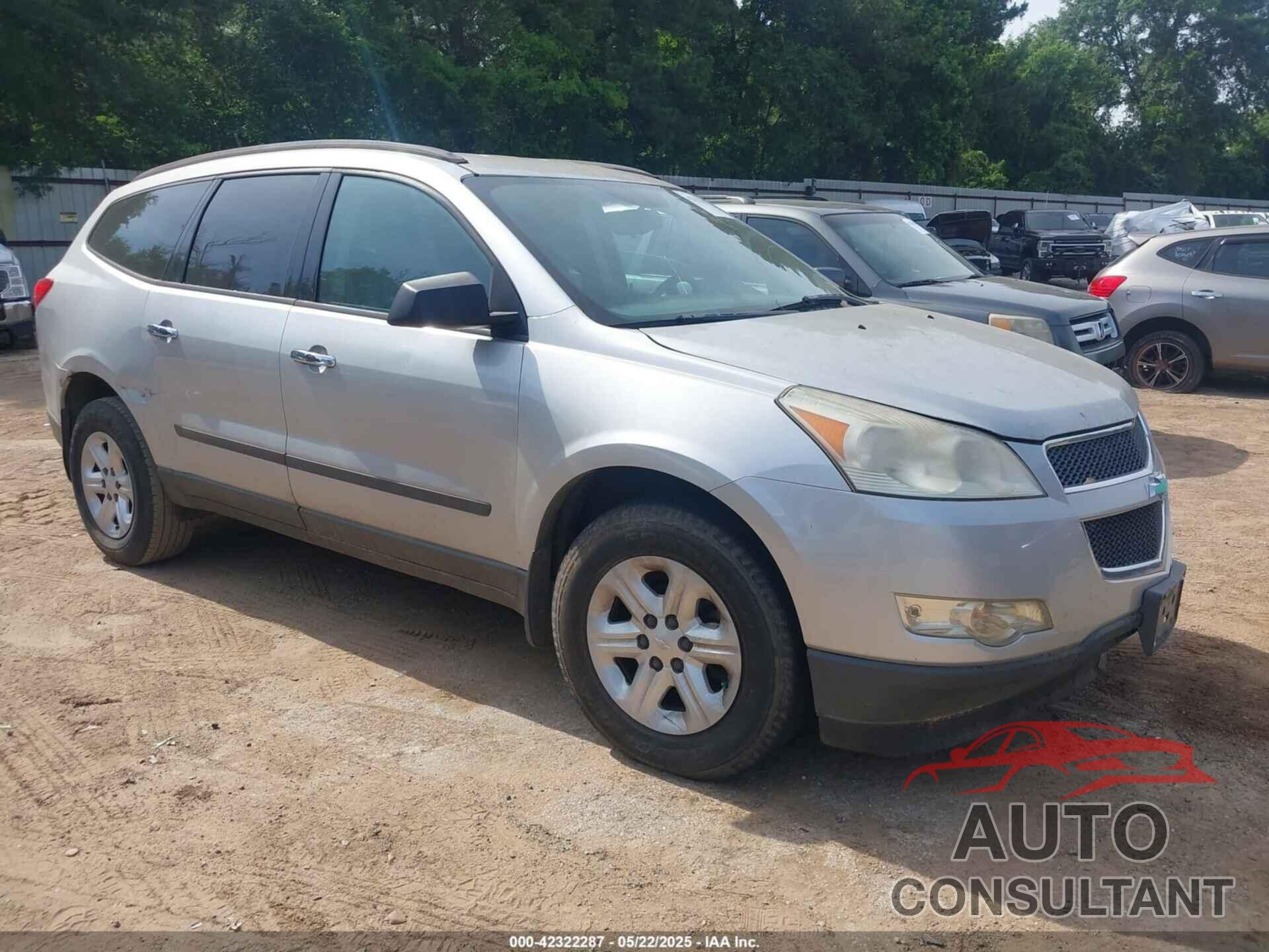 CHEVROLET TRAVERSE 2011 - 1GNKREED6BJ342273