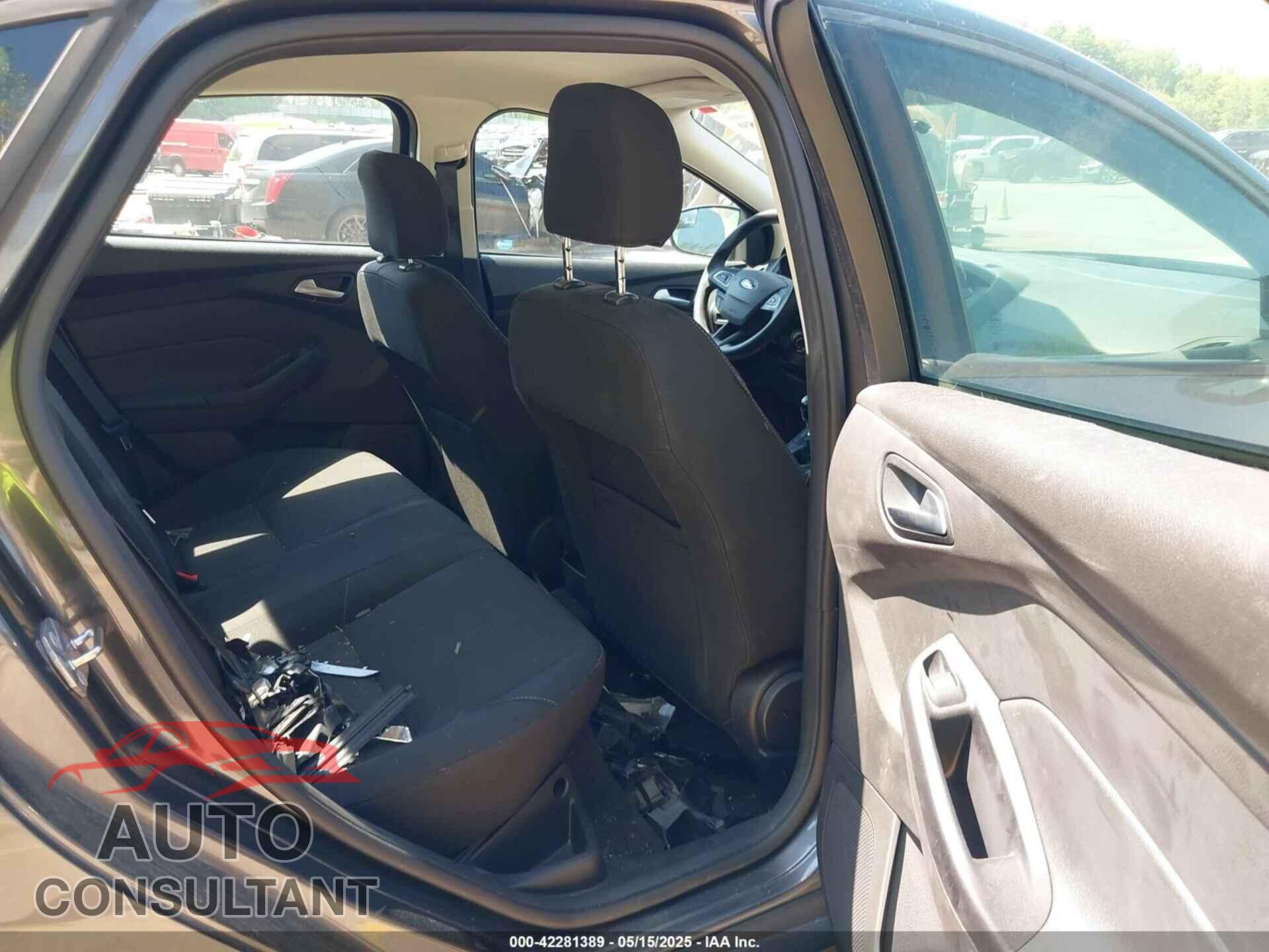 FORD FOCUS 2017 - 1FADP3FE2HL244170
