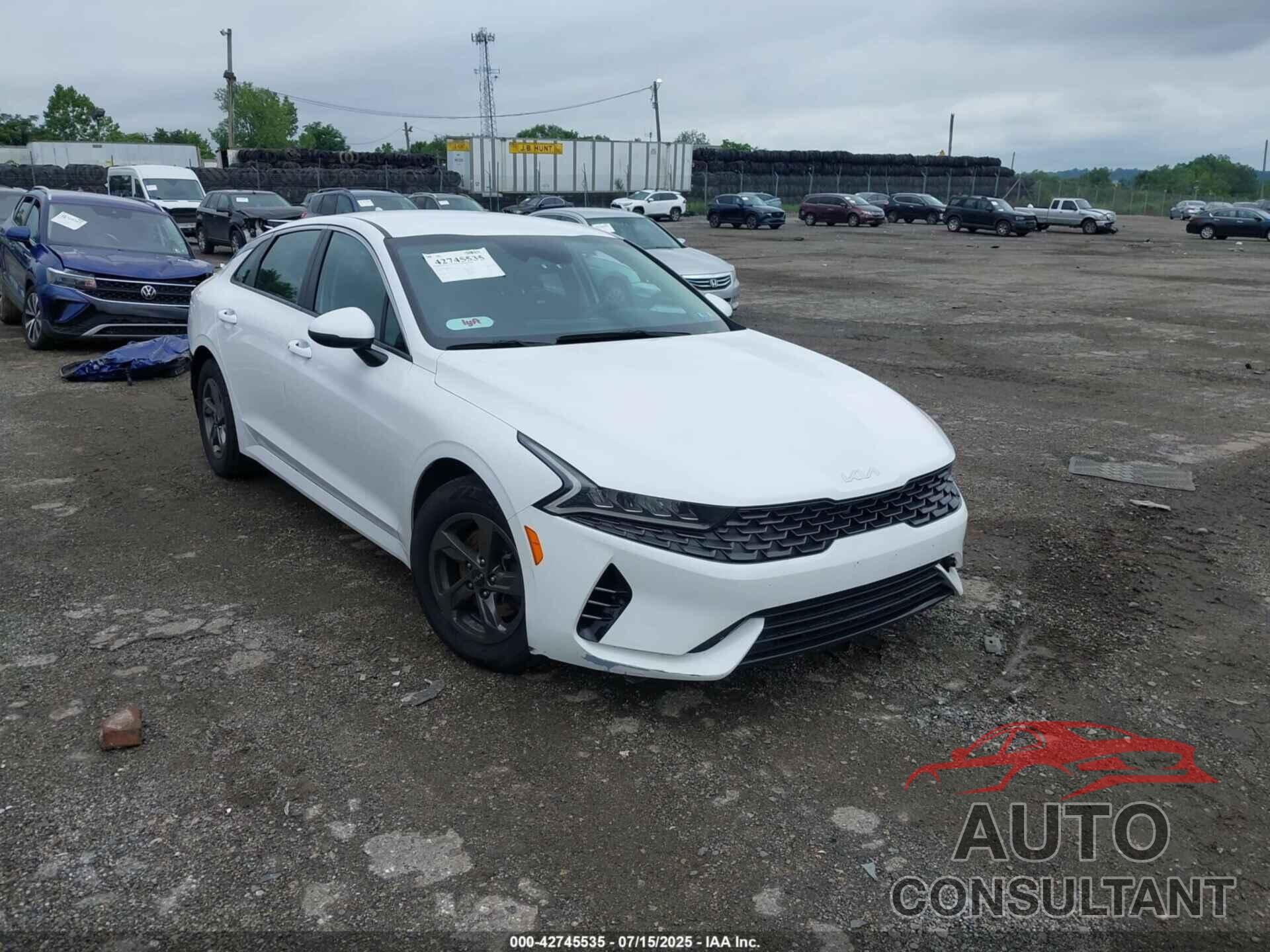 KIA K5 2022 - 5XXG14J26NG103075