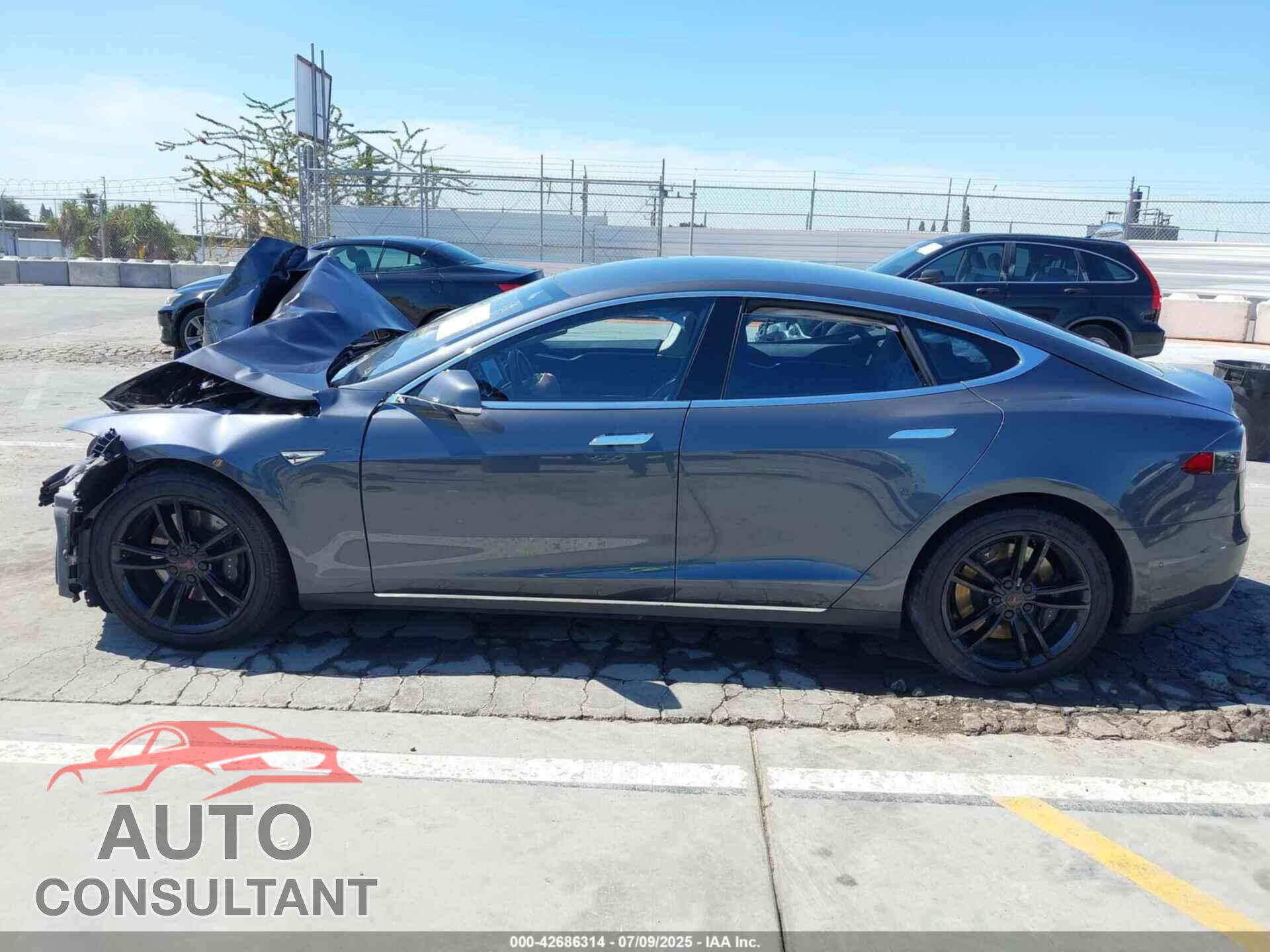 TESLA MODEL S 2015 - 5YJSA1E18FF104436