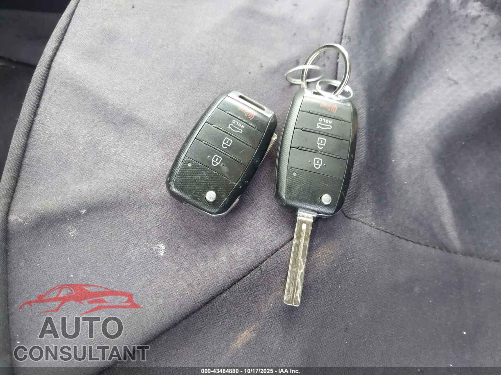 KIA RIO 2014 - KNADM5A30E6353125