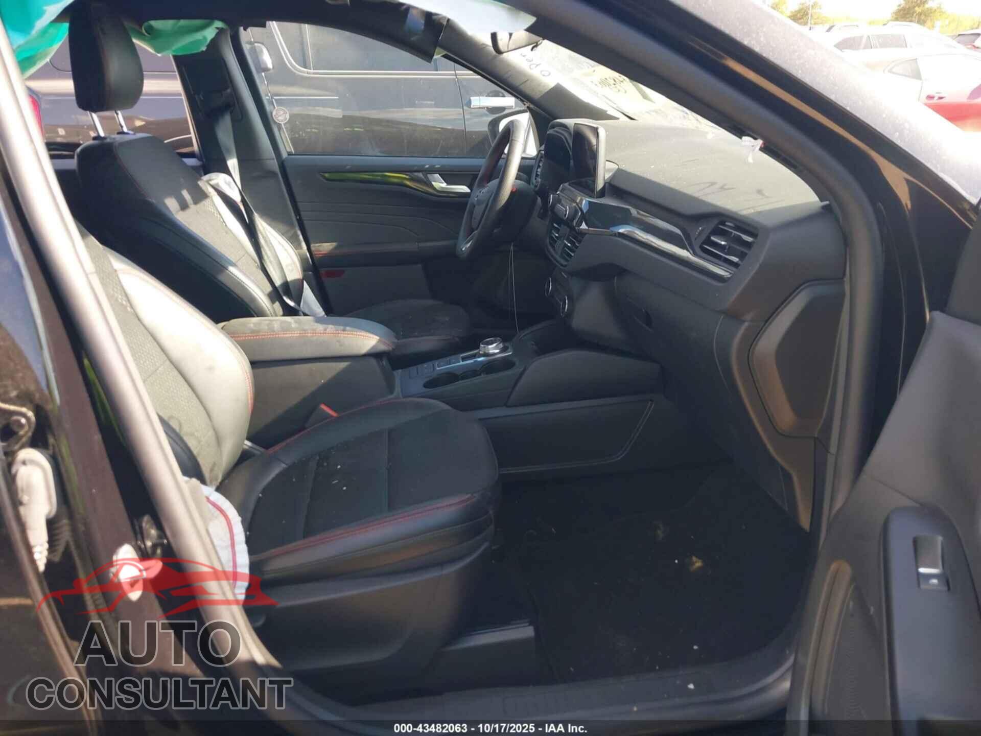 FORD ESCAPE 2025 - 1FMCU9MN3SUA87573