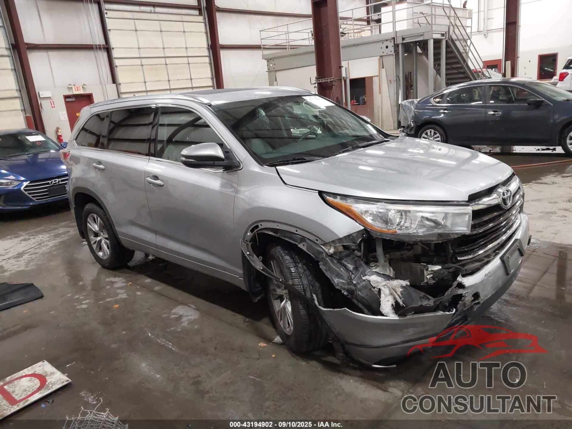 TOYOTA HIGHLANDER 2015 - 5TDJKRFH0FS158814