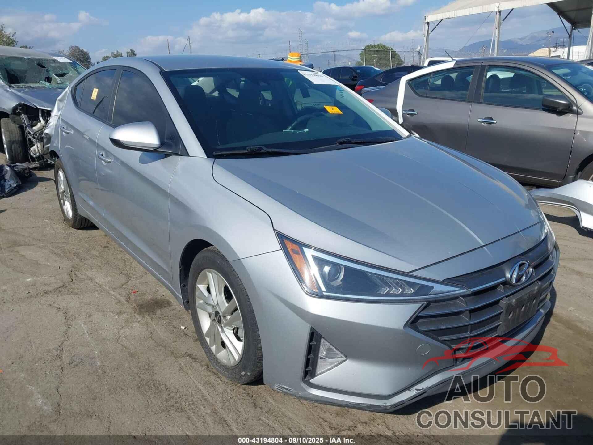 HYUNDAI ELANTRA 2020 - KMHD84LF4LU942353