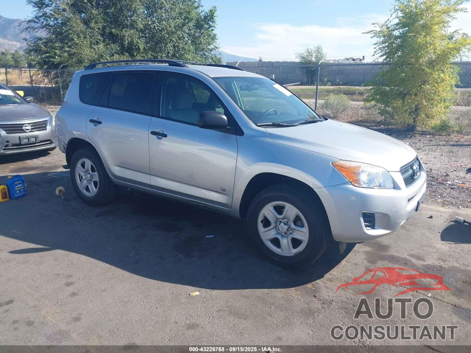 TOYOTA RAV4 2011 - 2T3BK4DV9BW065315