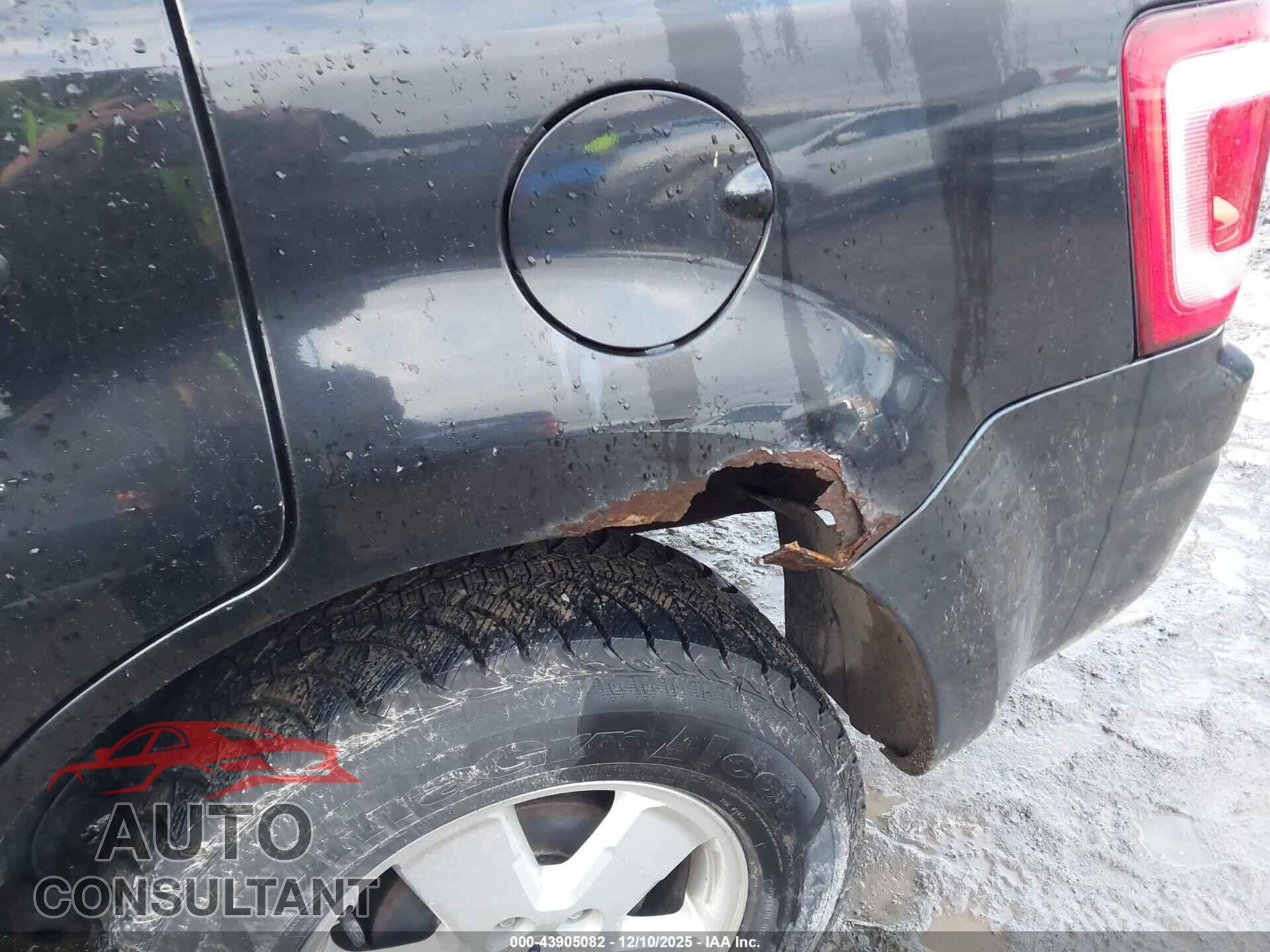 FORD ESCAPE 2011 - 1FMCU0D76BKA97376