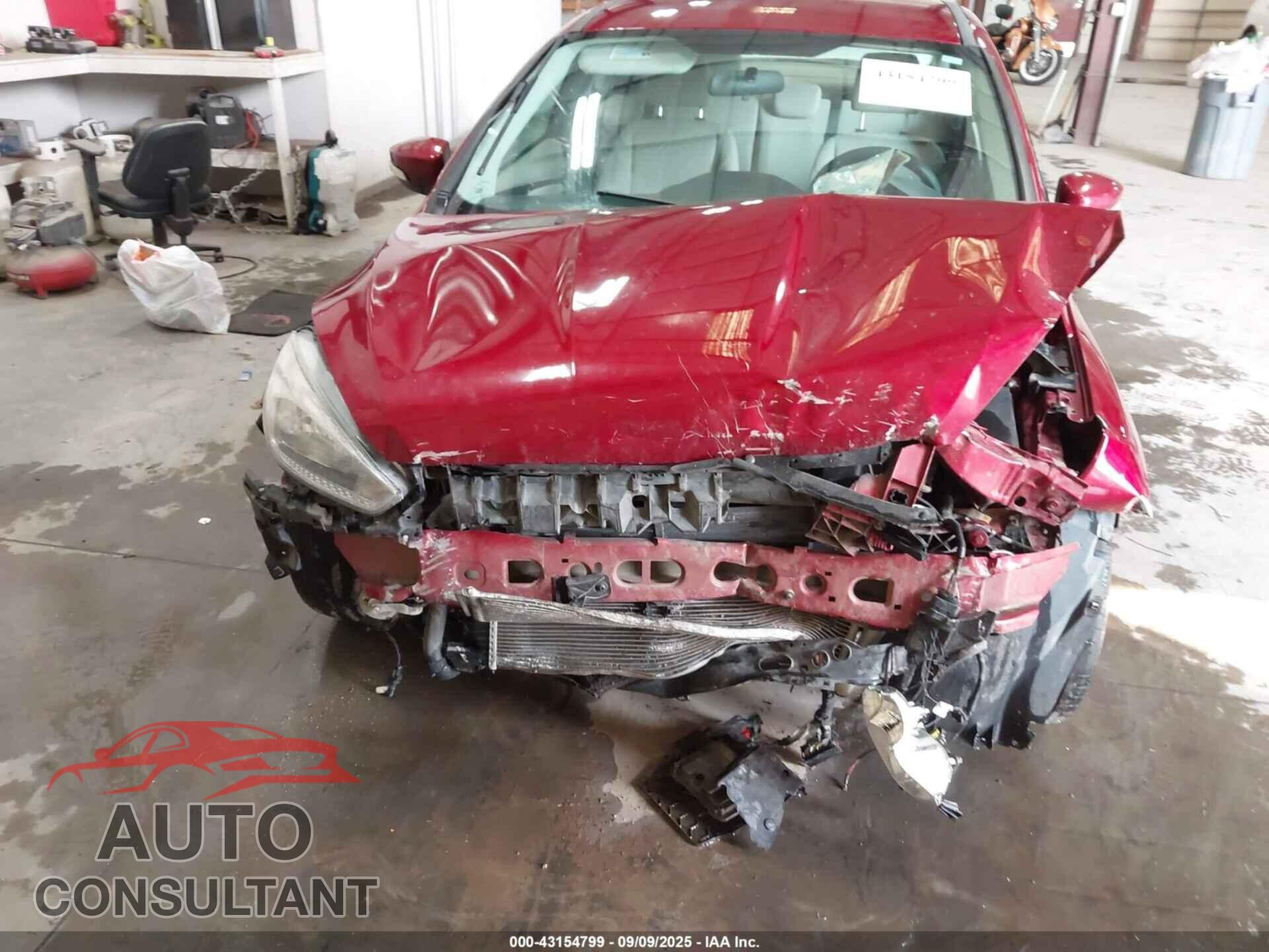 FORD FOCUS 2015 - 1FADP3F28FL294025