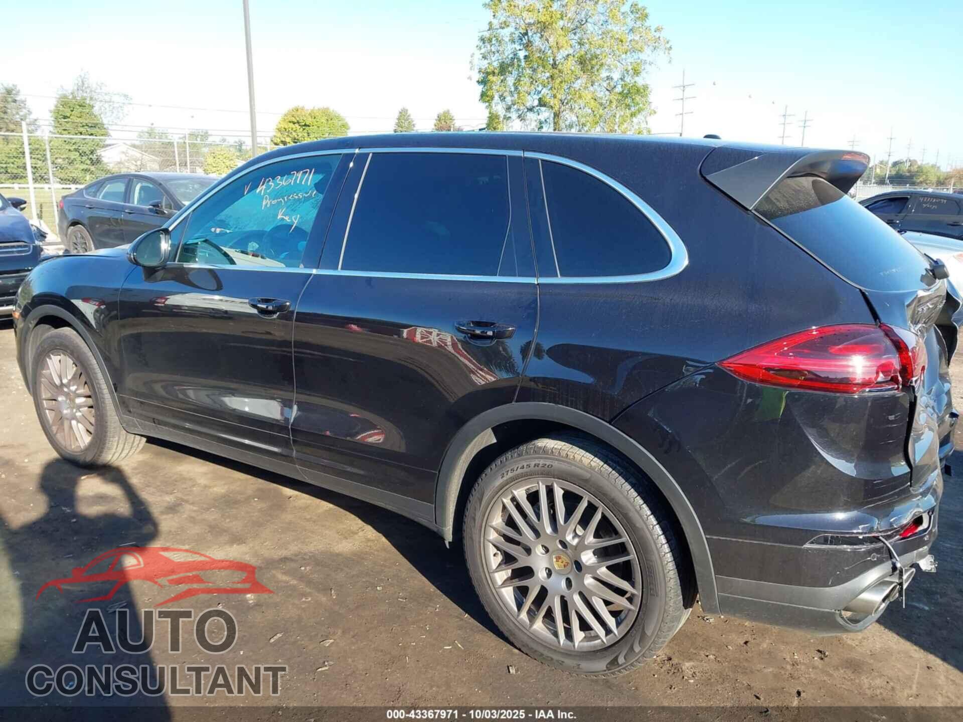 PORSCHE CAYENNE 2017 - WP1AB2A26HLA52834