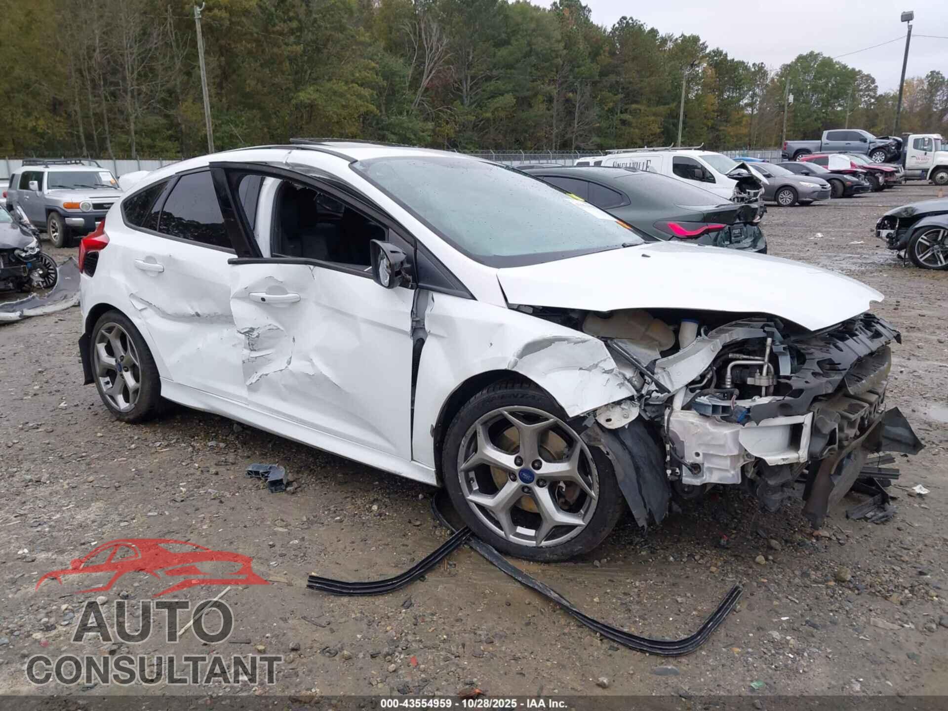 FORD FOCUS ST 2013 - 1FADP3L96DL360733