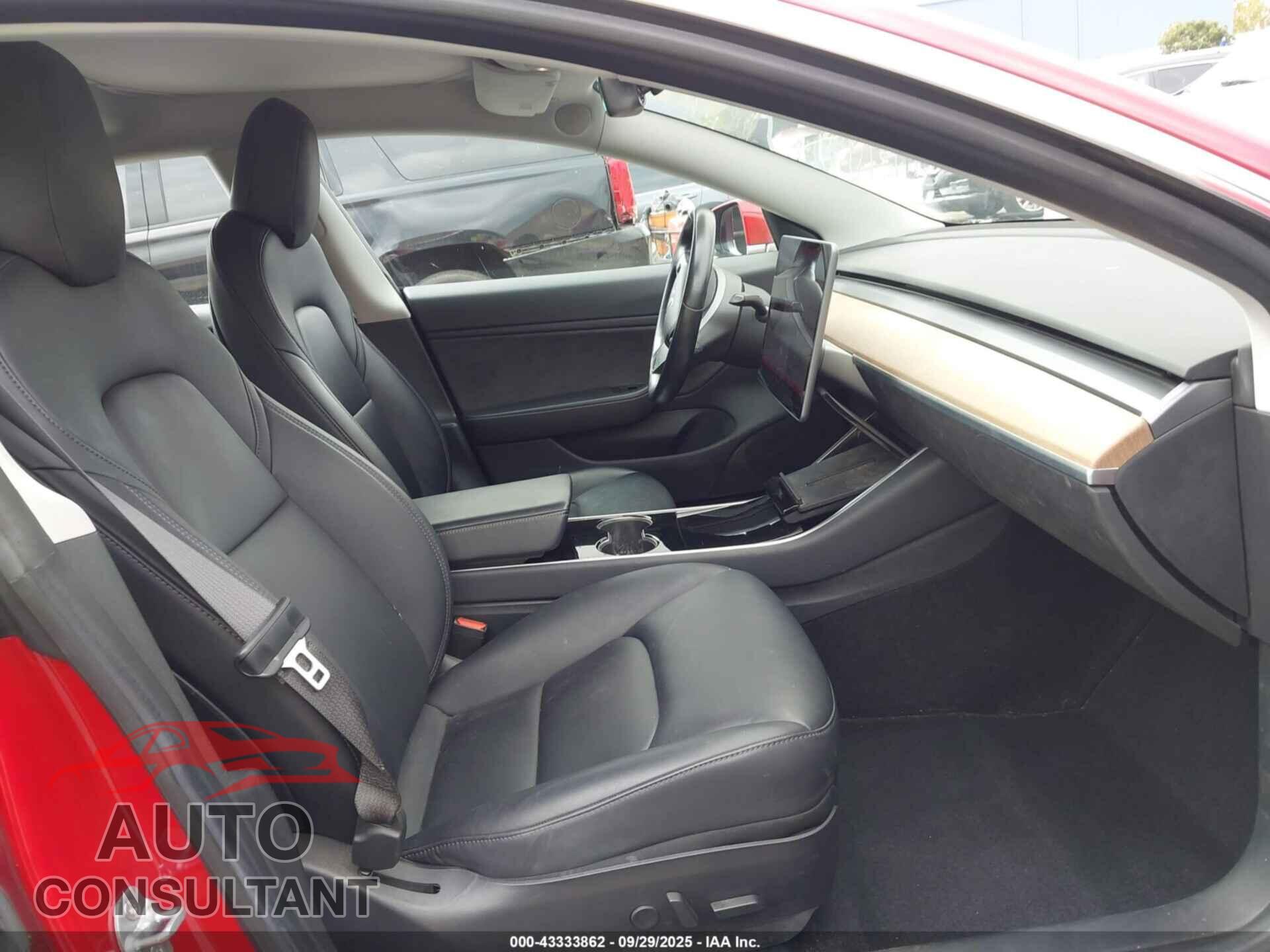 TESLA MODEL 3 2018 - 5YJ3E1EA1JF016832