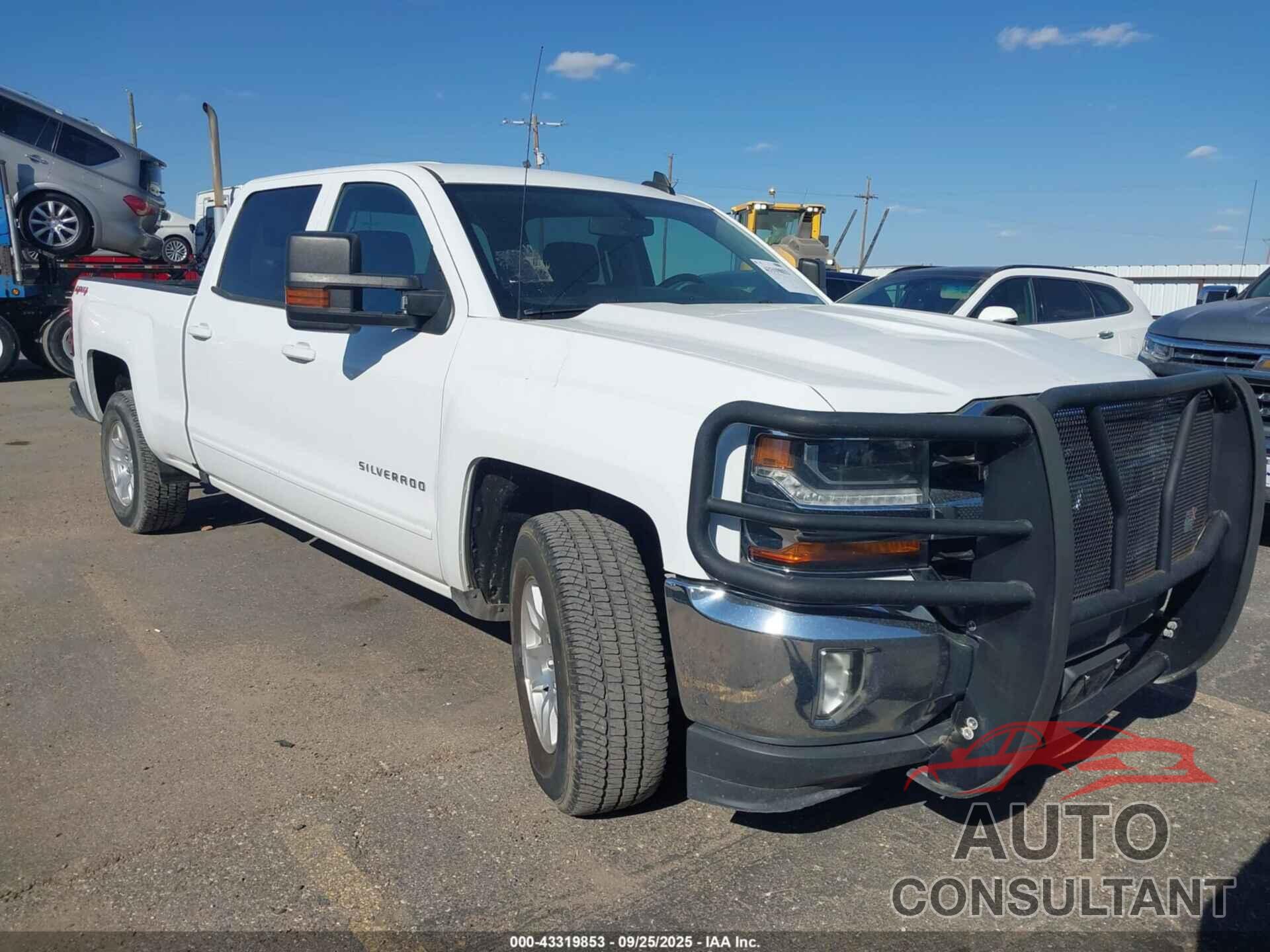 CHEVROLET SILVERADO 1500 2017 - 1GCUKREC8HF207568