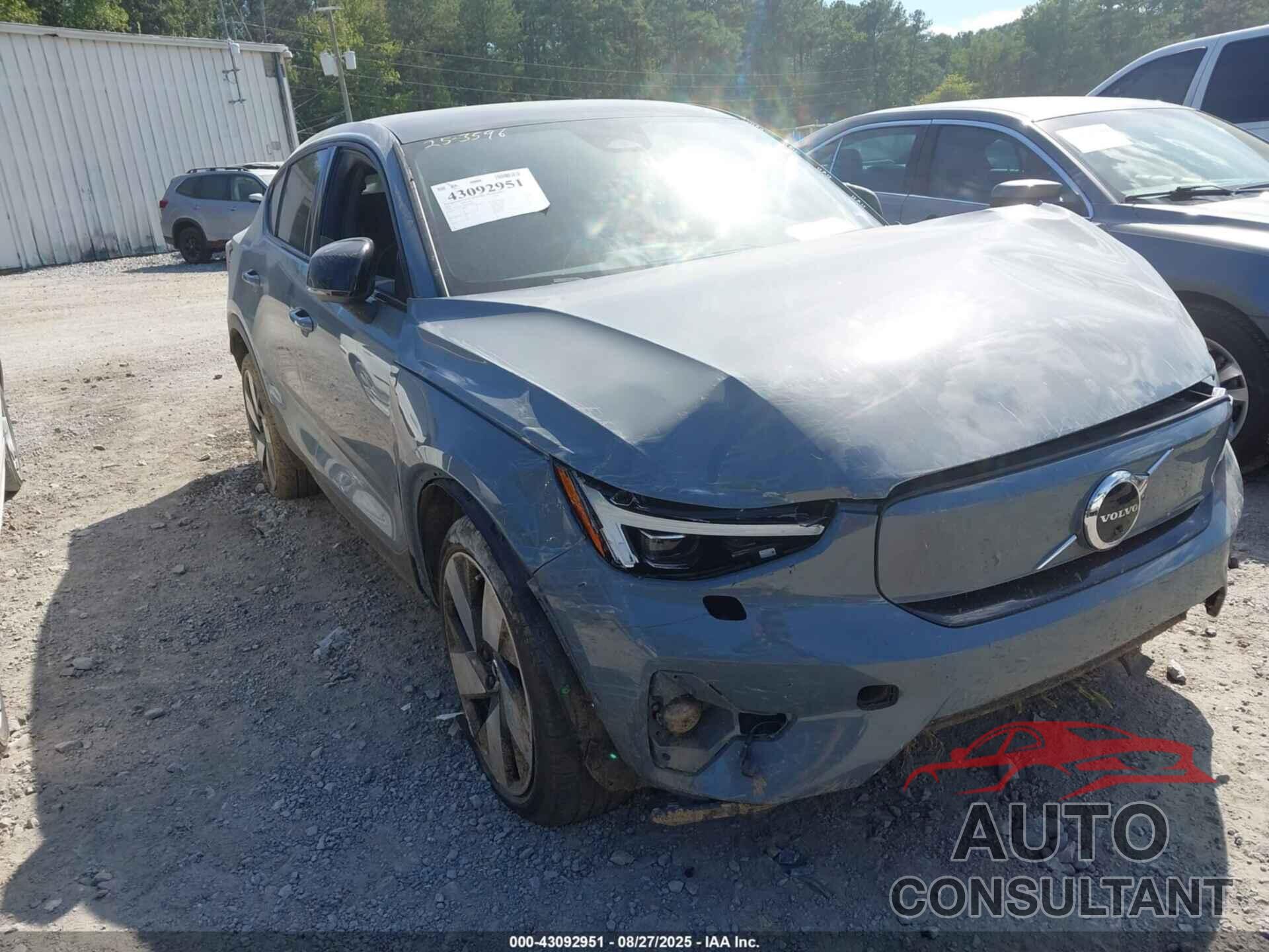 VOLVO C40 RECHARGE PURE ELECTRIC 2023 - YV4ED3GM7P2026496
