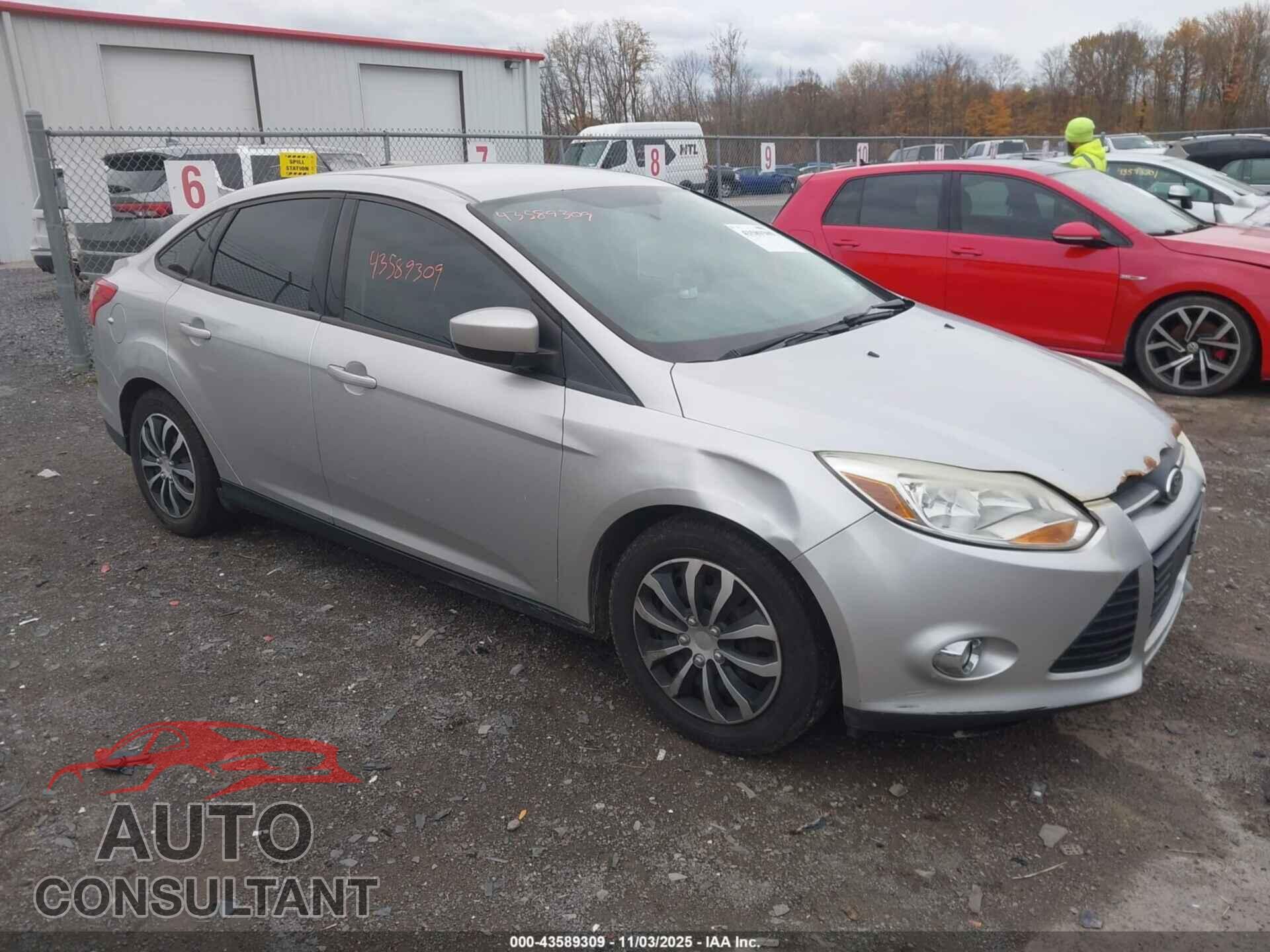 FORD FOCUS 2012 - 1FAHP3F22CL434132