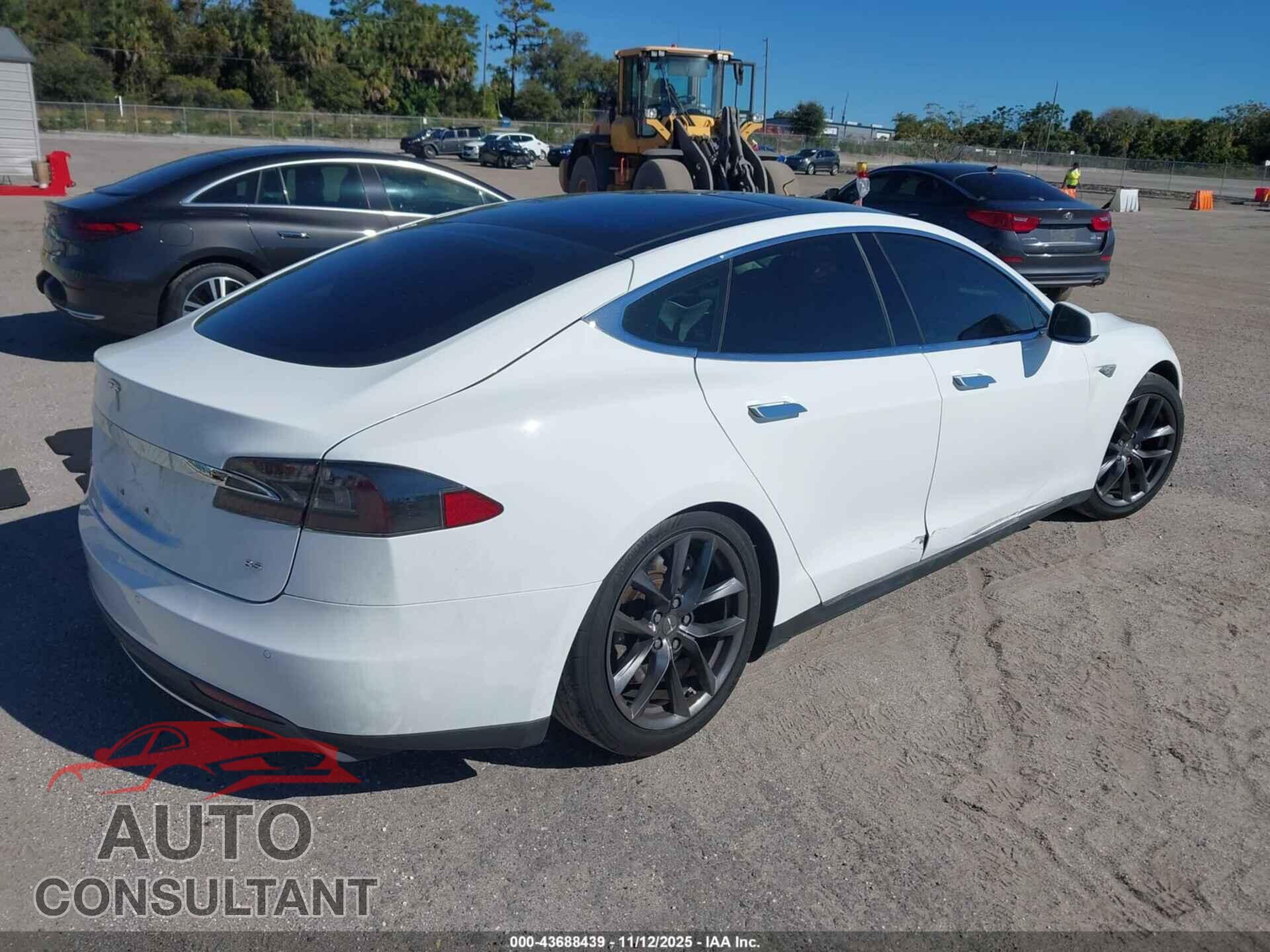 TESLA MODEL S 2013 - 5YJSA1CN9DFP27986