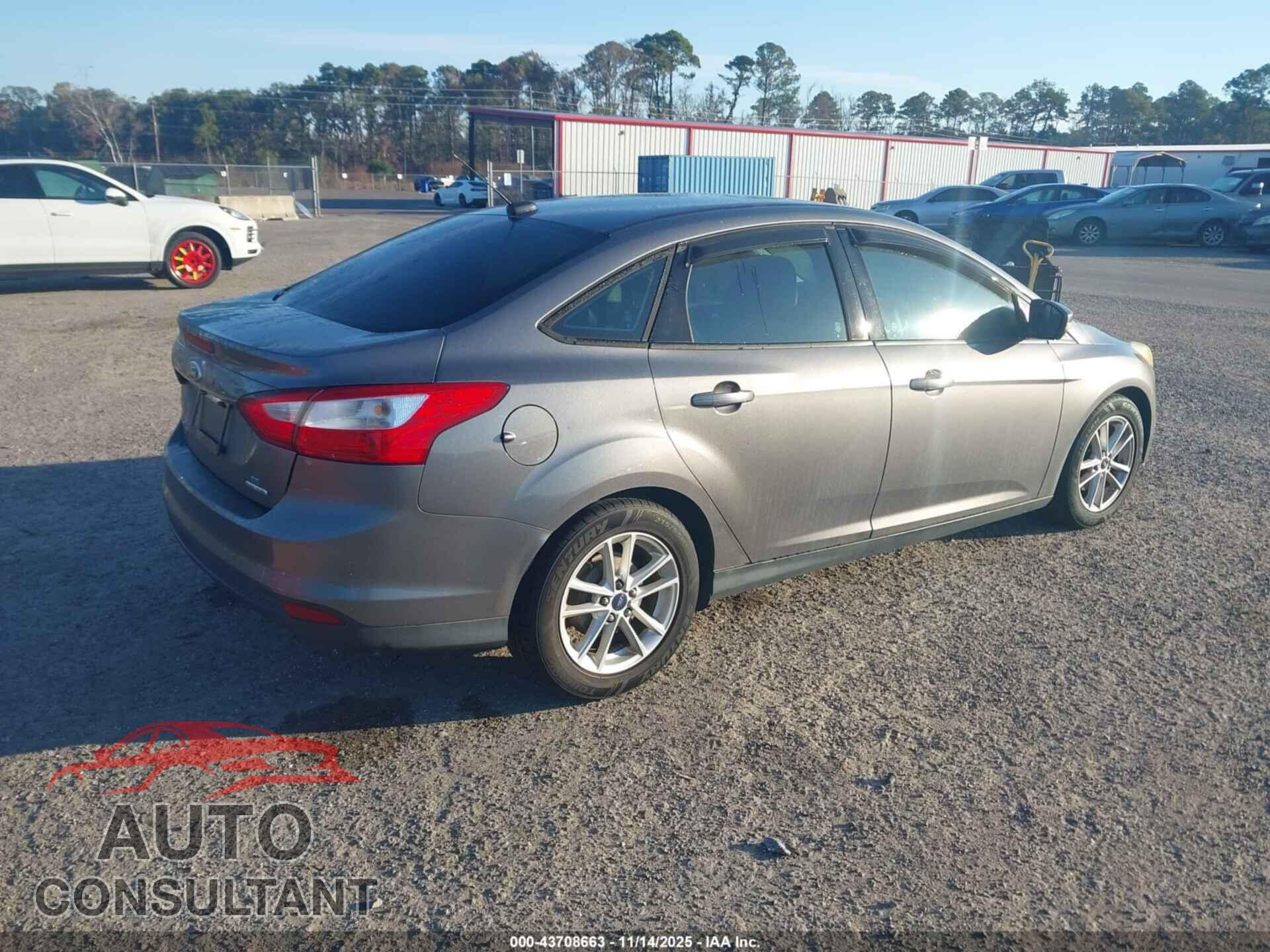 FORD FOCUS 2014 - 1FADP3F22EL447903