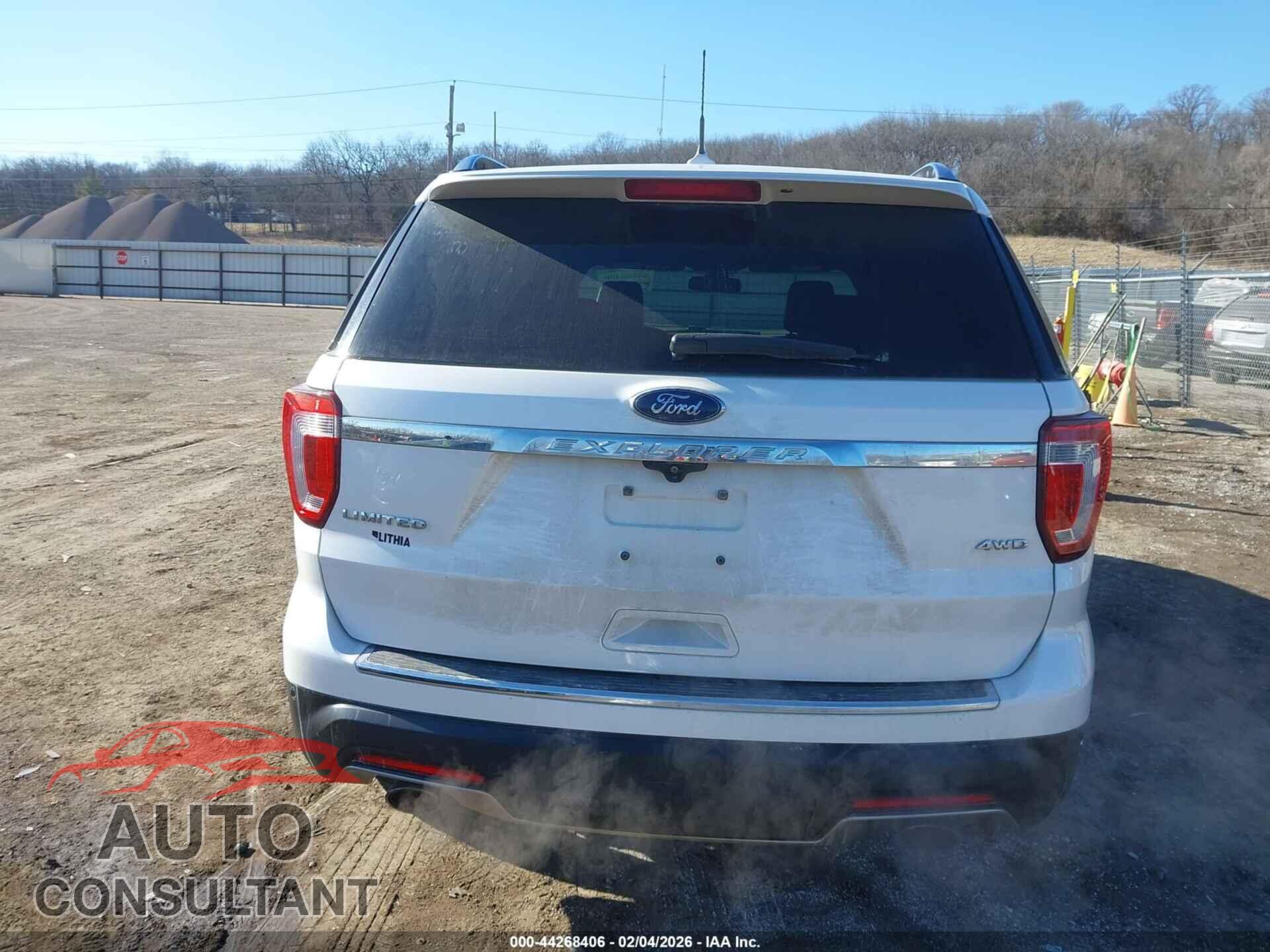 FORD EXPLORER 2018 - 1FM5K8F8XJGB17875