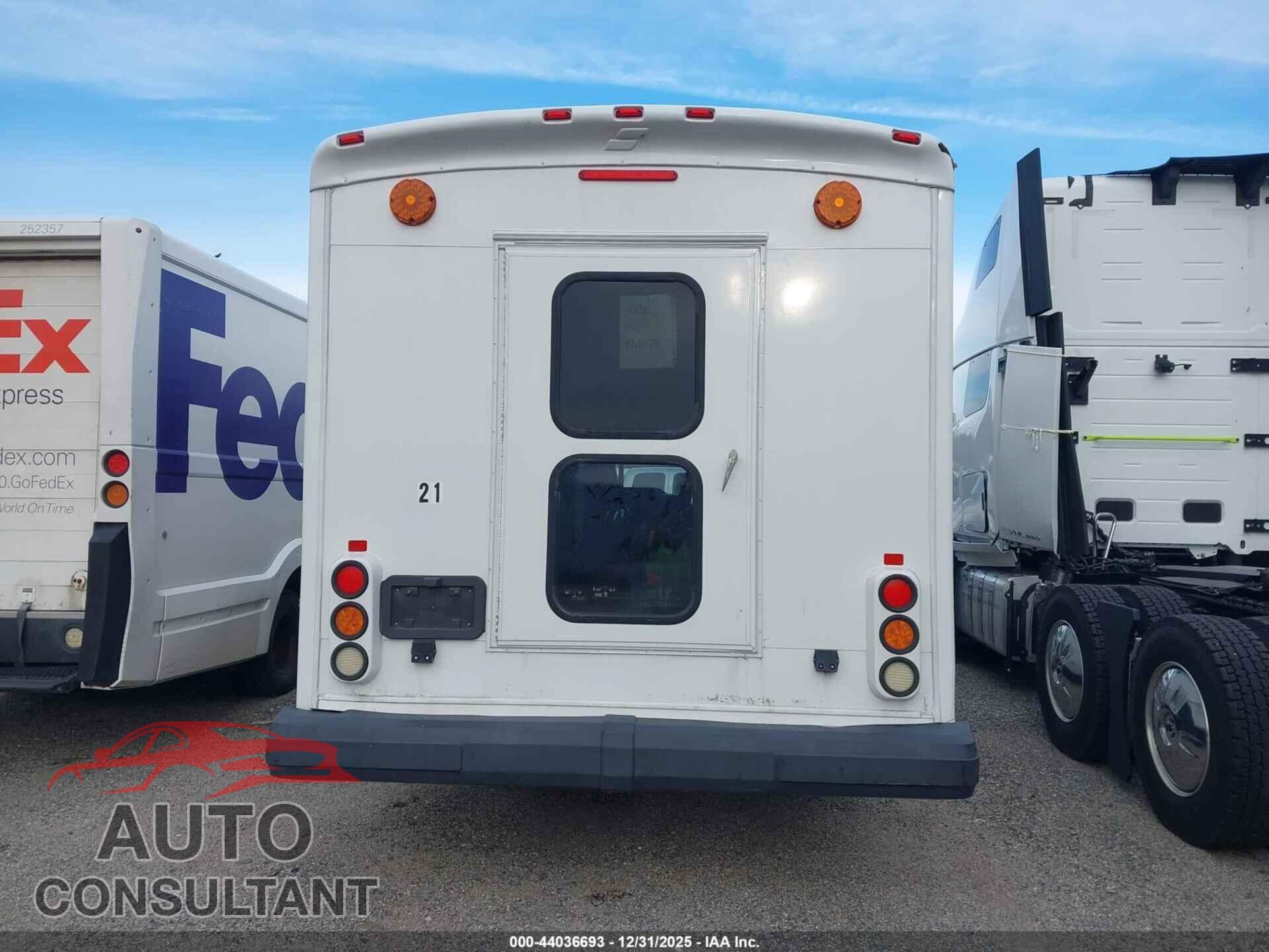 FORD E-350 CUTAWAY 2010 - 1FDEE3FP2ADA09852
