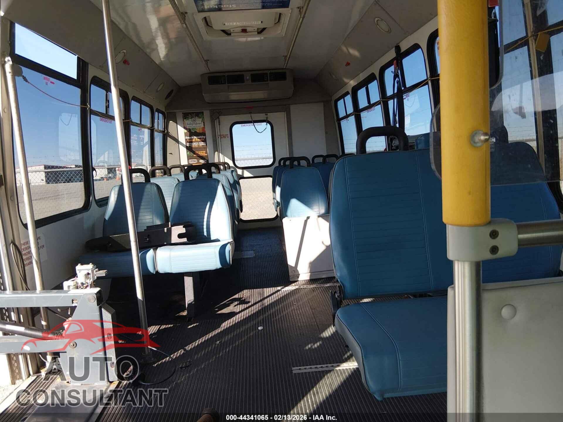 FORD E-450 CUTAWAY 2012 - 1FDFE4FSXCDA67452