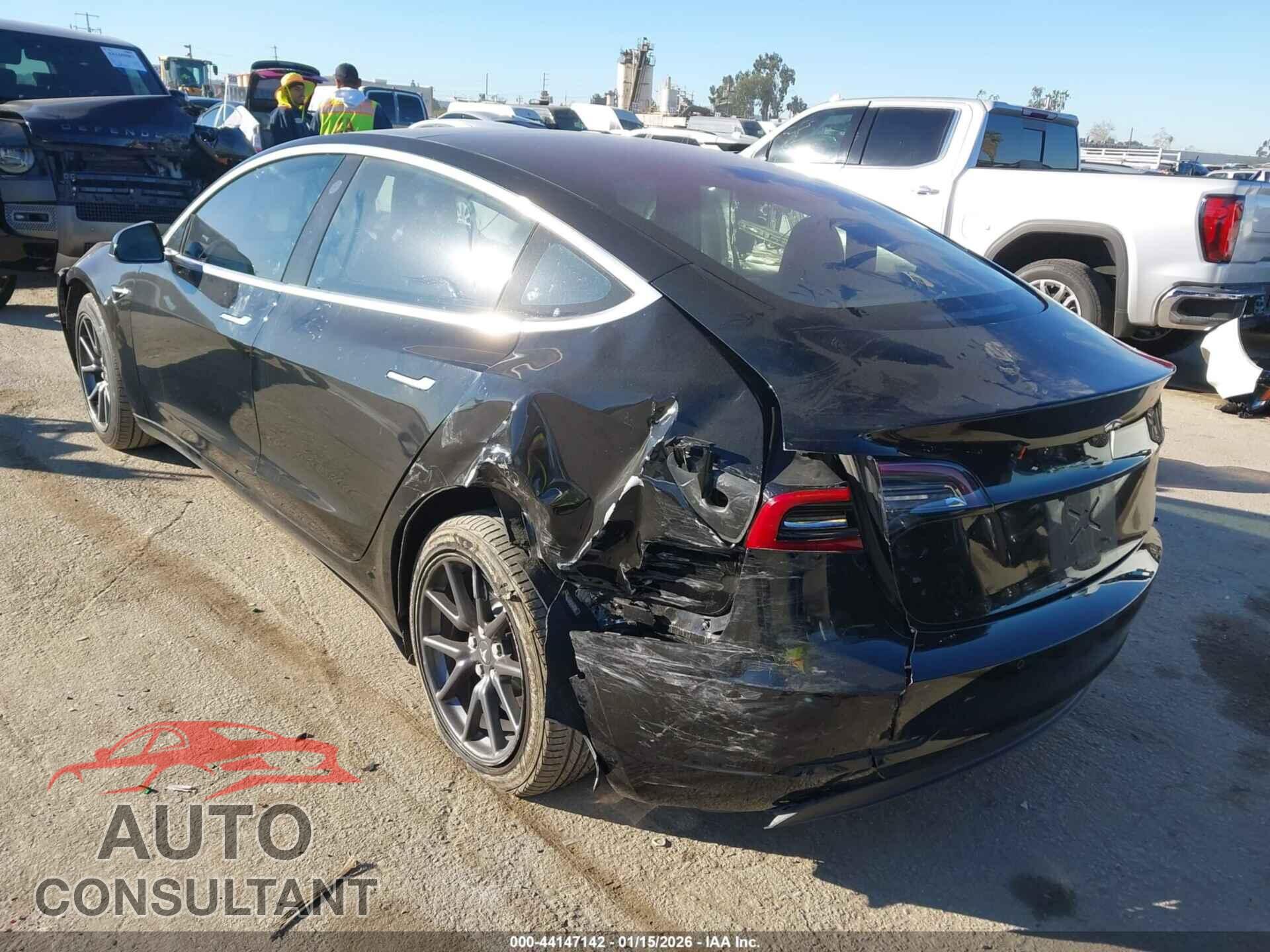 TESLA MODEL 3 2017 - 5YJ3E1EA1HF002181