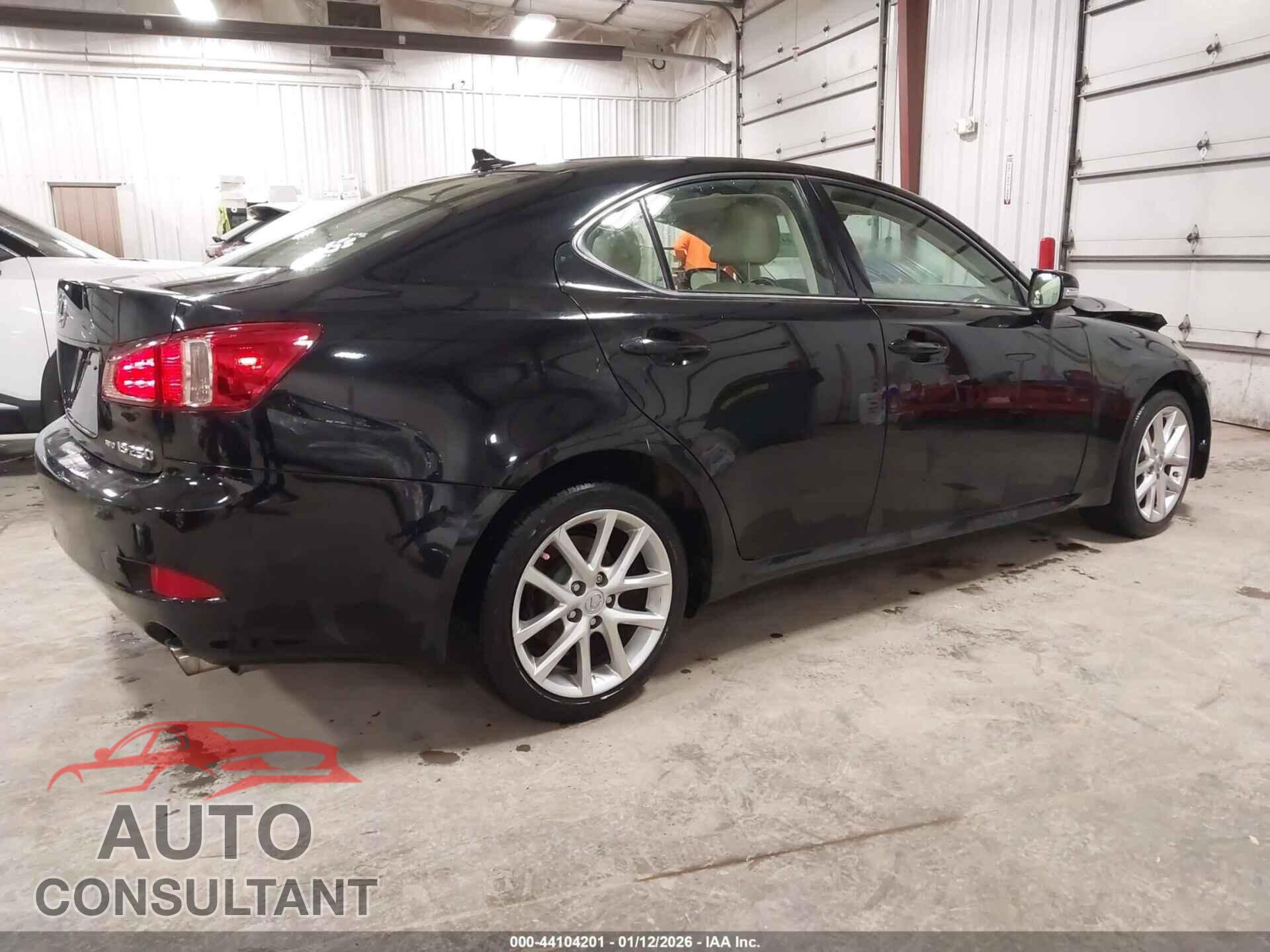 LEXUS IS 250 2011 - JTHCF5C29B2035339