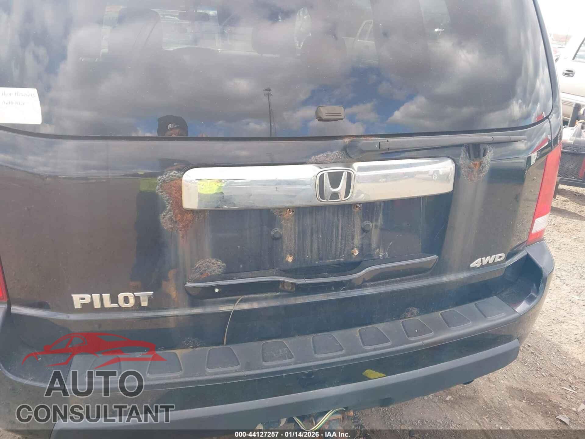 HONDA PILOT 2011 - 5FNYF4H20BB061478