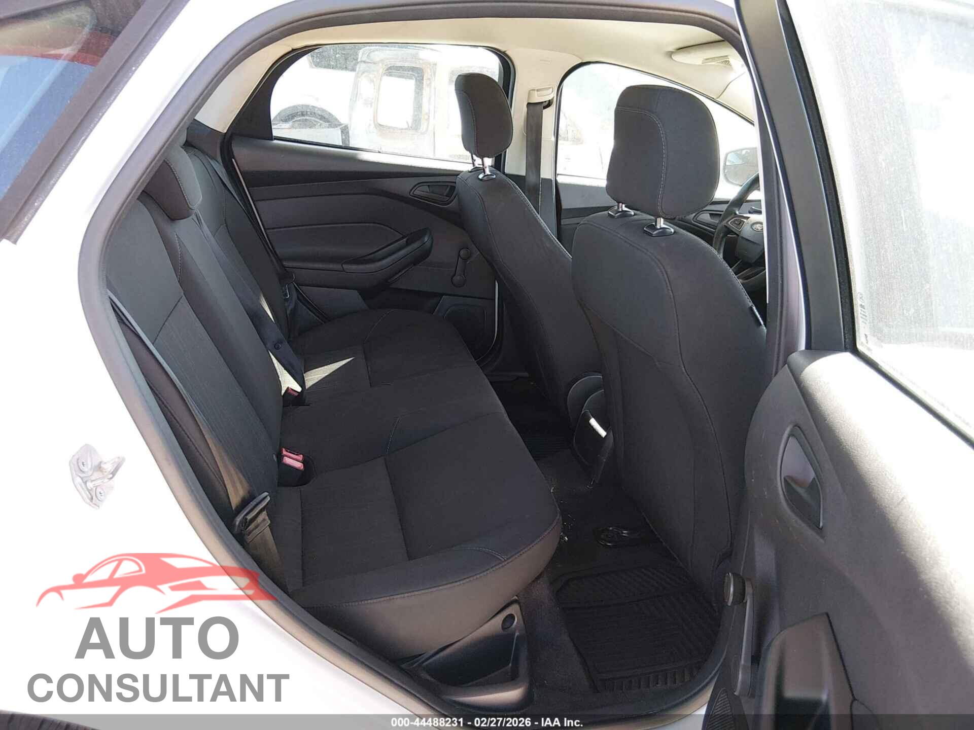 FORD FOCUS 2016 - 1FADP3E20GL339364