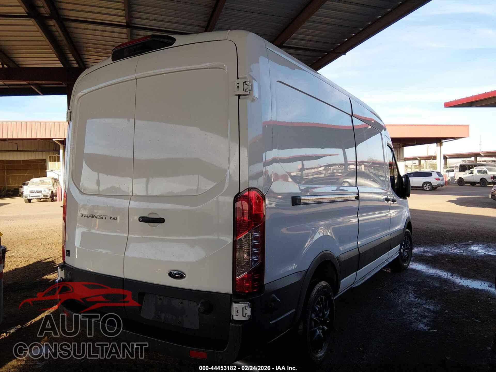 FORD TRANSIT-150 2025 - 1FTYE1C88SKB02875