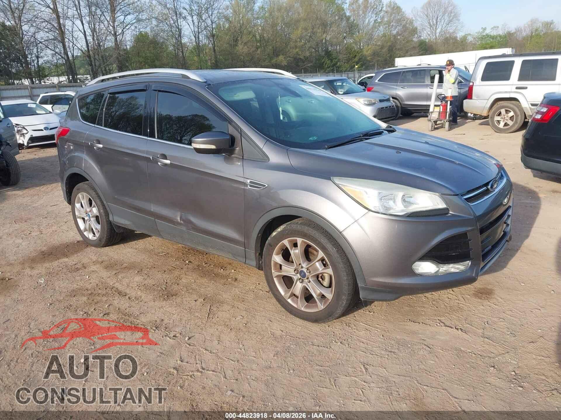 FORD ESCAPE 2014 - 1FMCU0J90EUA46292