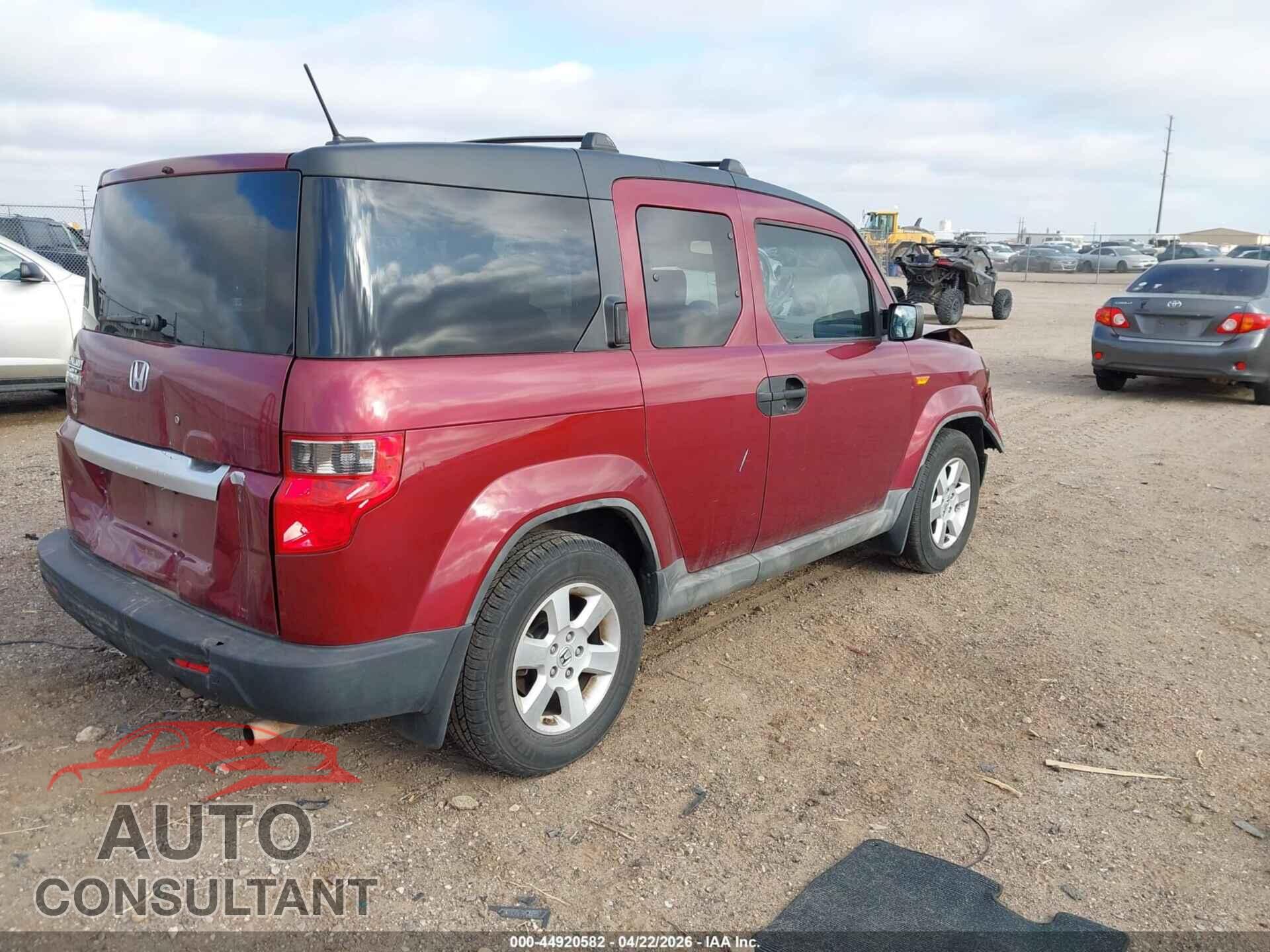 HONDA ELEMENT 2011 - 5J6YH1H79BL003672